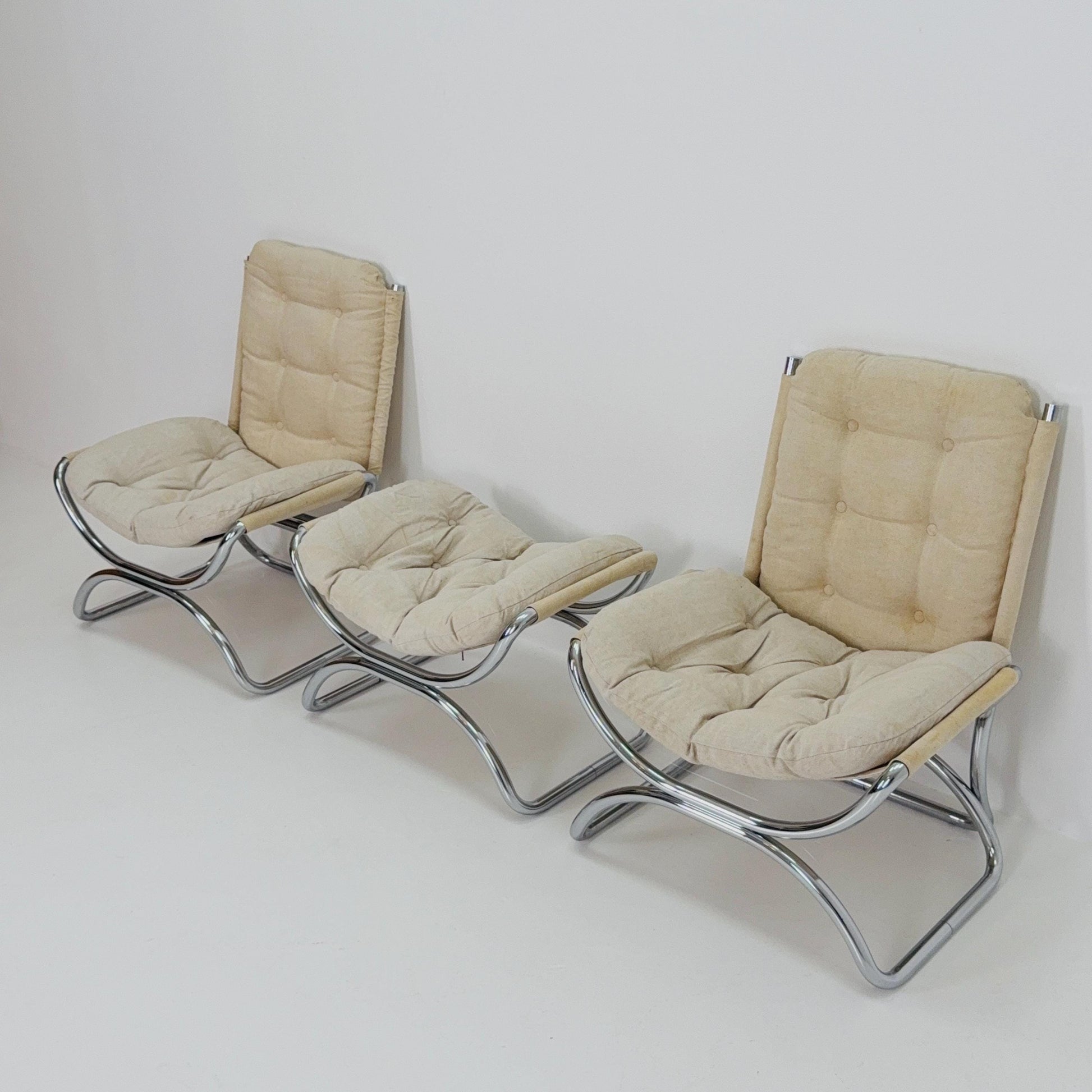 Set of 3 Mid century Jan Schröfer Lounge Chairs & Ottoman for Ahrend de Cirkel, 1970s Netherlands