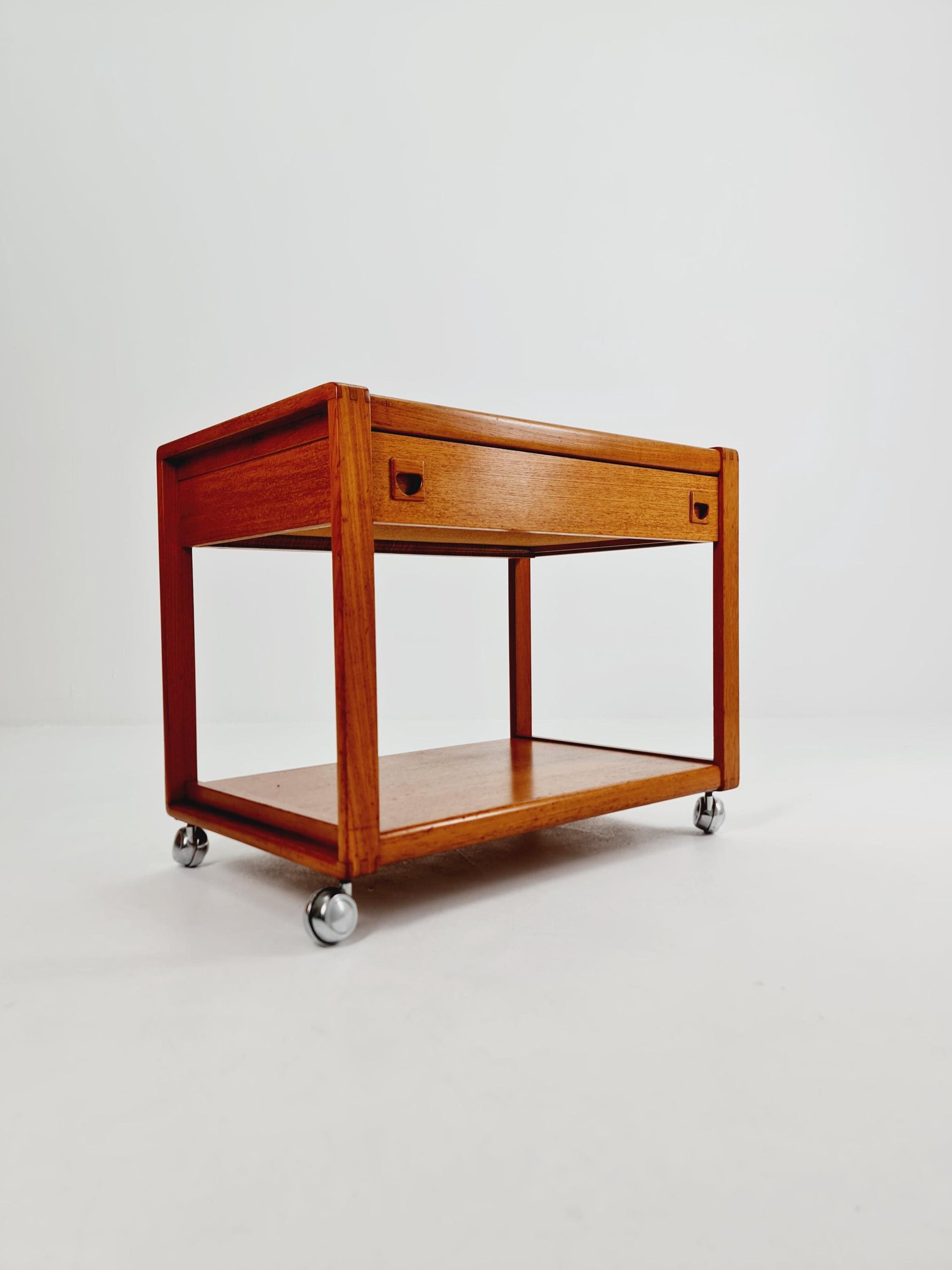 Vintage mid century danish trolley in teak Sideboard / bar cart By Salling Stolefabrik, 1960s