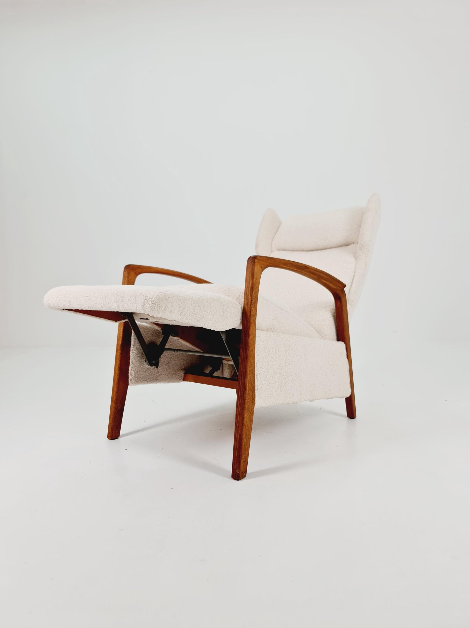 German Lounge Chair with foot Rest , 1940s