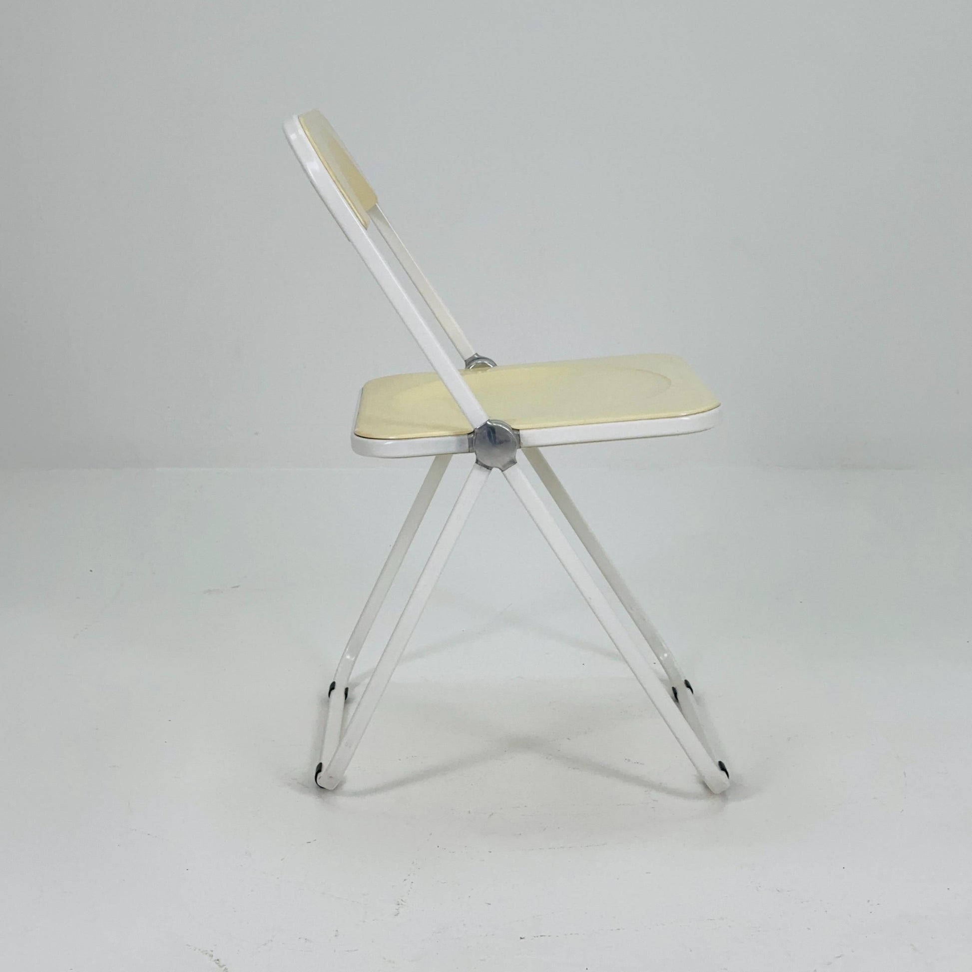 1 of 8 Mid century Italian Plia Folding cream white Chair by Giancarlo Piretti for Castelli, 1970s