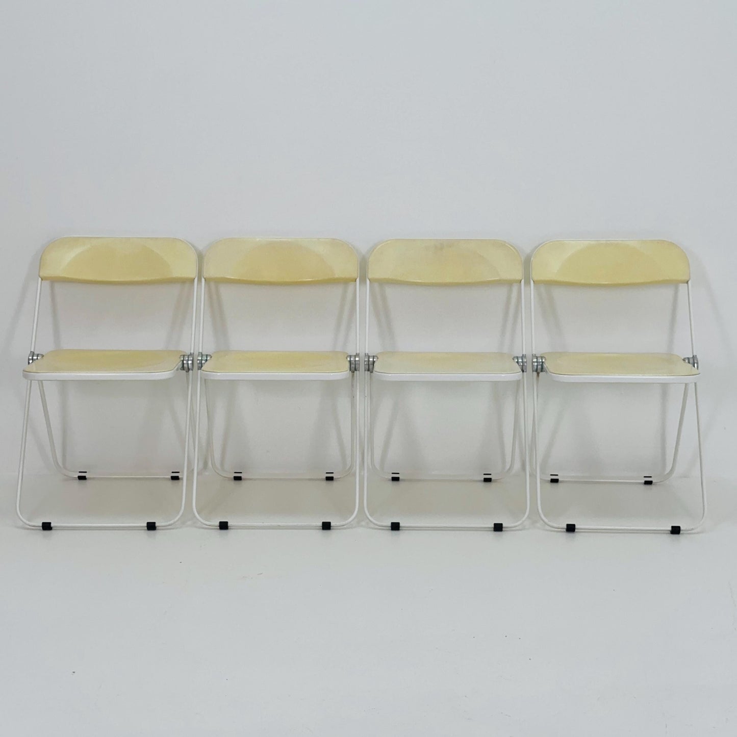 Set of 4 Mid century Italian Plia Folding cream white Chair by Giancarlo Piretti for Castelli, 1970s