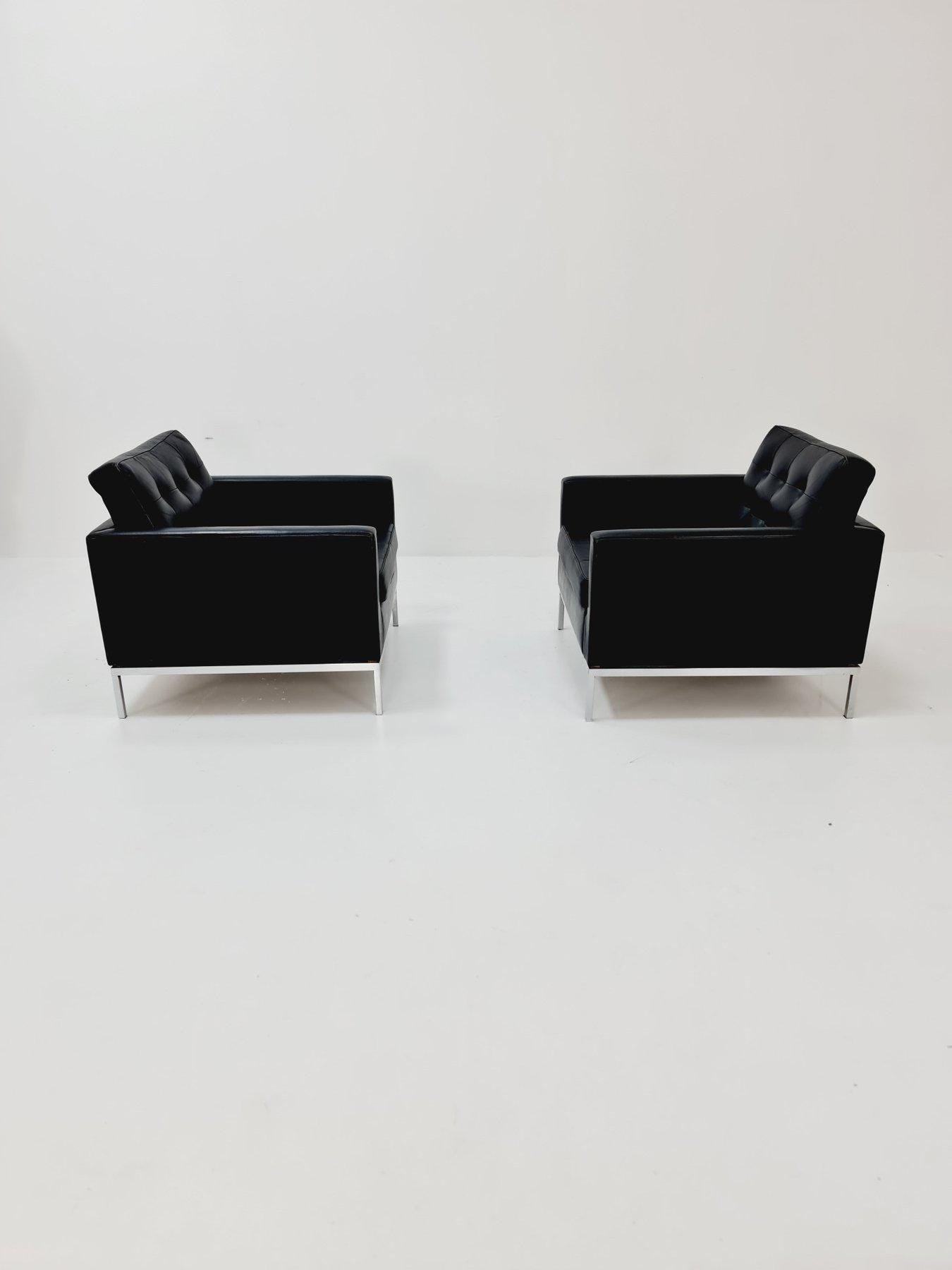 Rare Mid-Century Florence Knoll Bassett Set – Three-Seat Sofa & Two Armchairs – Black Leather – Knoll International , 1950s Germany
