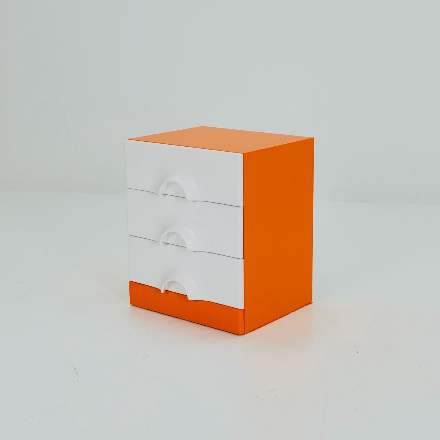 Space age Quadro Chest of Drawers by Jürgen Lange for Schönbuch – Iconic Mid-Century Modern Storage ,1970s Germany