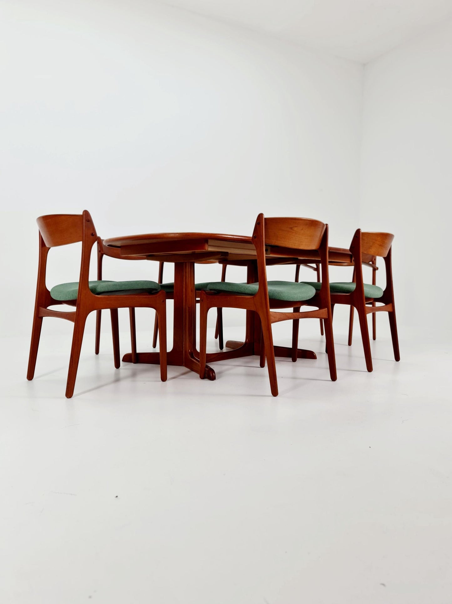 Vintage Danish Teak Oval Dining table by Gudme Möbelfabrik A/S , 1960s