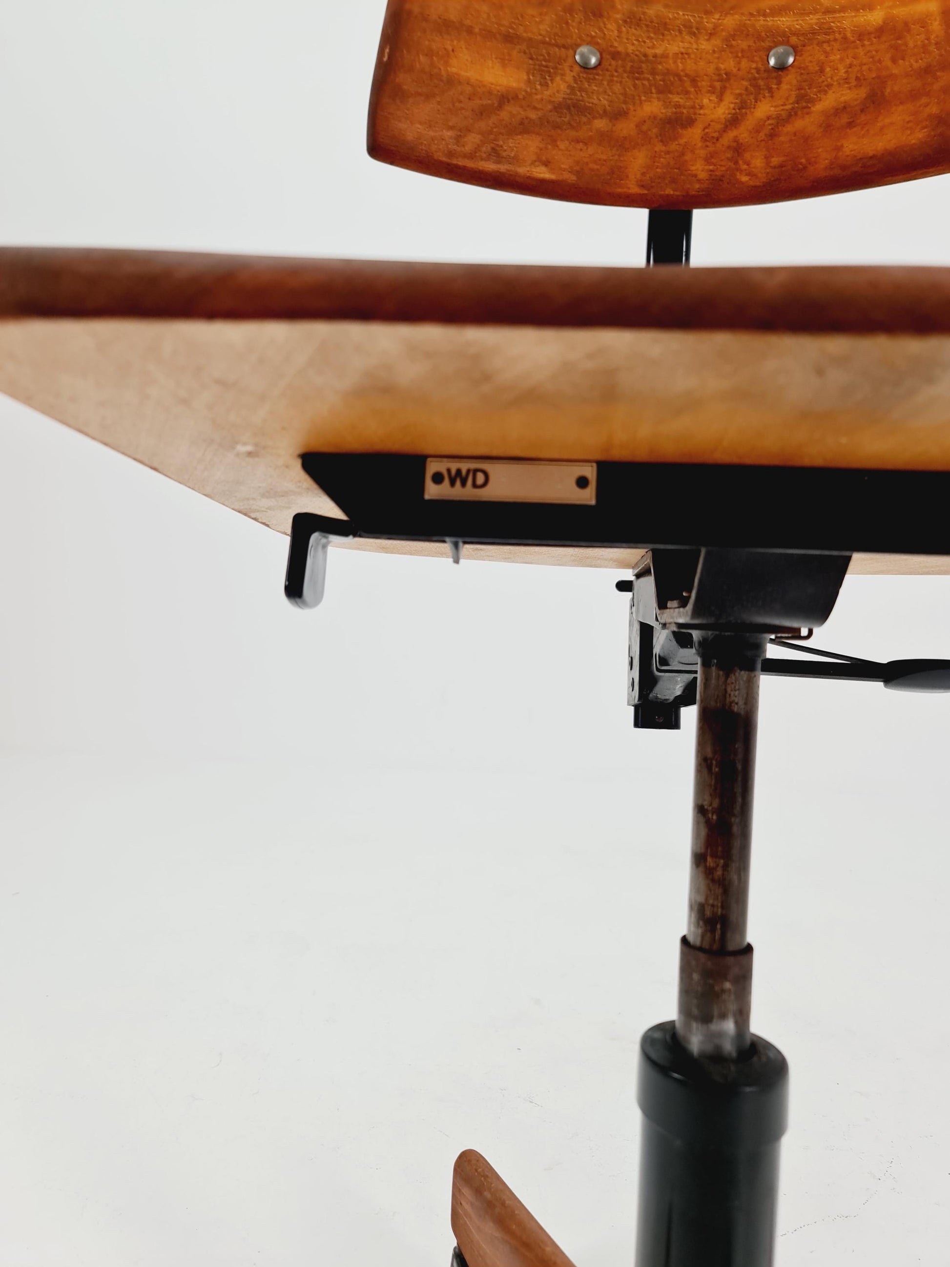 Bauhaus swivel office chair in solid wood By SToll Giroflix Modell 7075 ,1960s