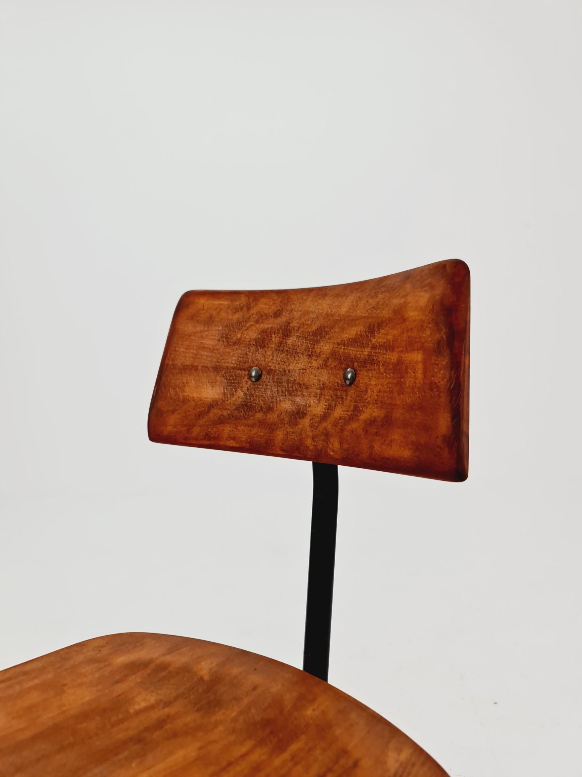Bauhaus swivel office chair in solid wood By SToll Giroflix Modell 7075 ,1960s