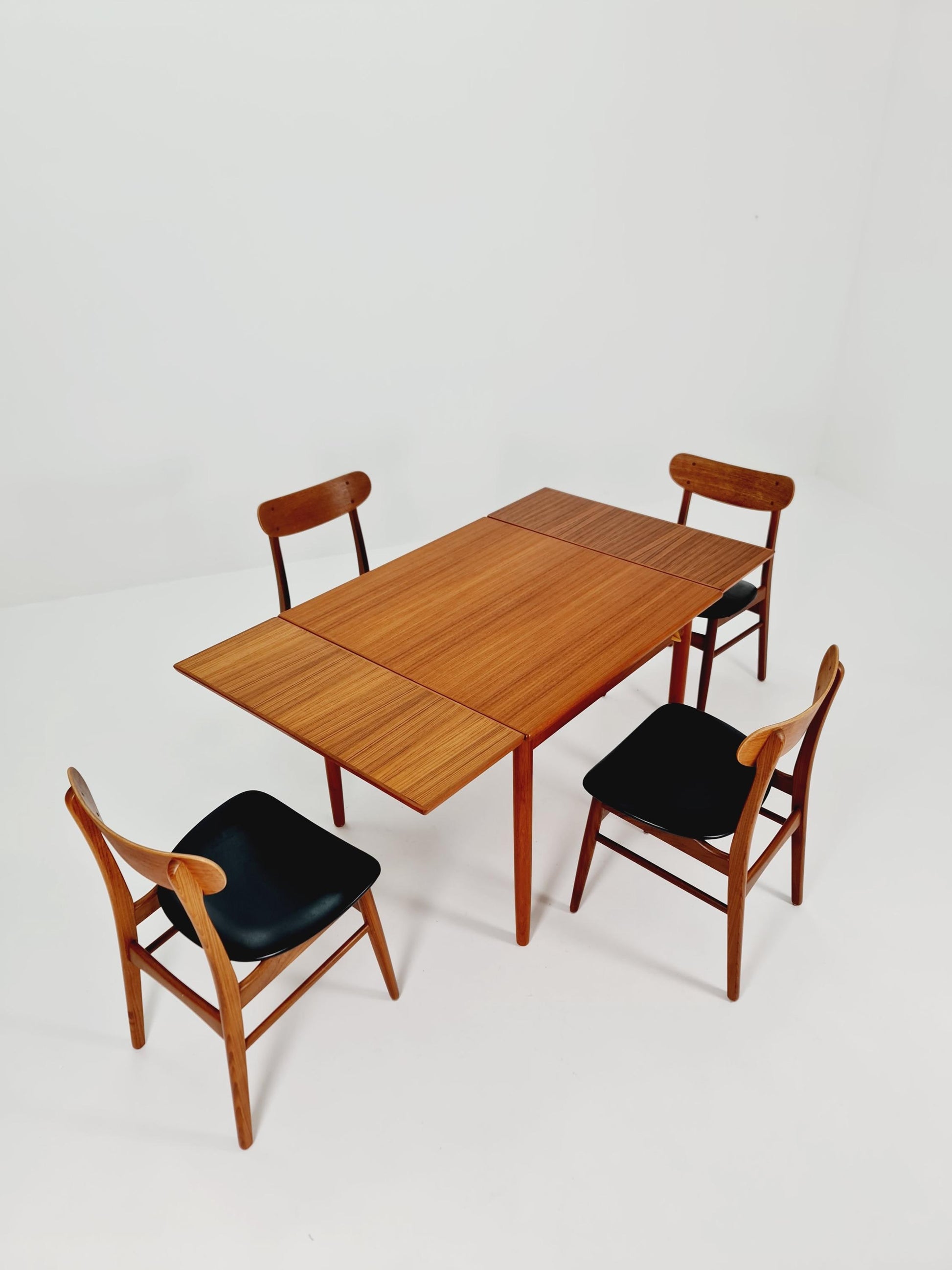 Danish rectangular teak table with two extension leaves, Denmark 1960s