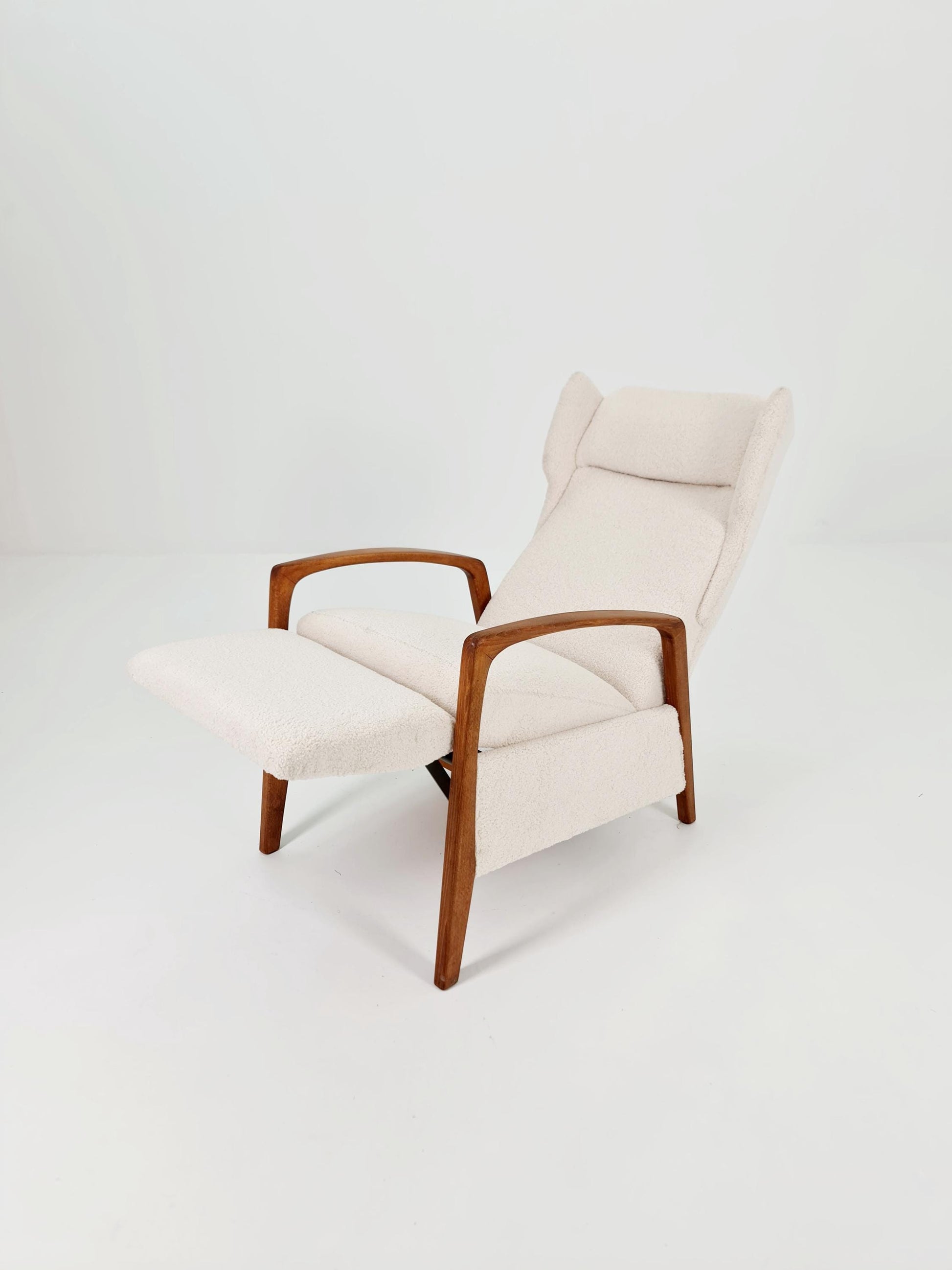 German Lounge Chair with foot Rest , 1940s