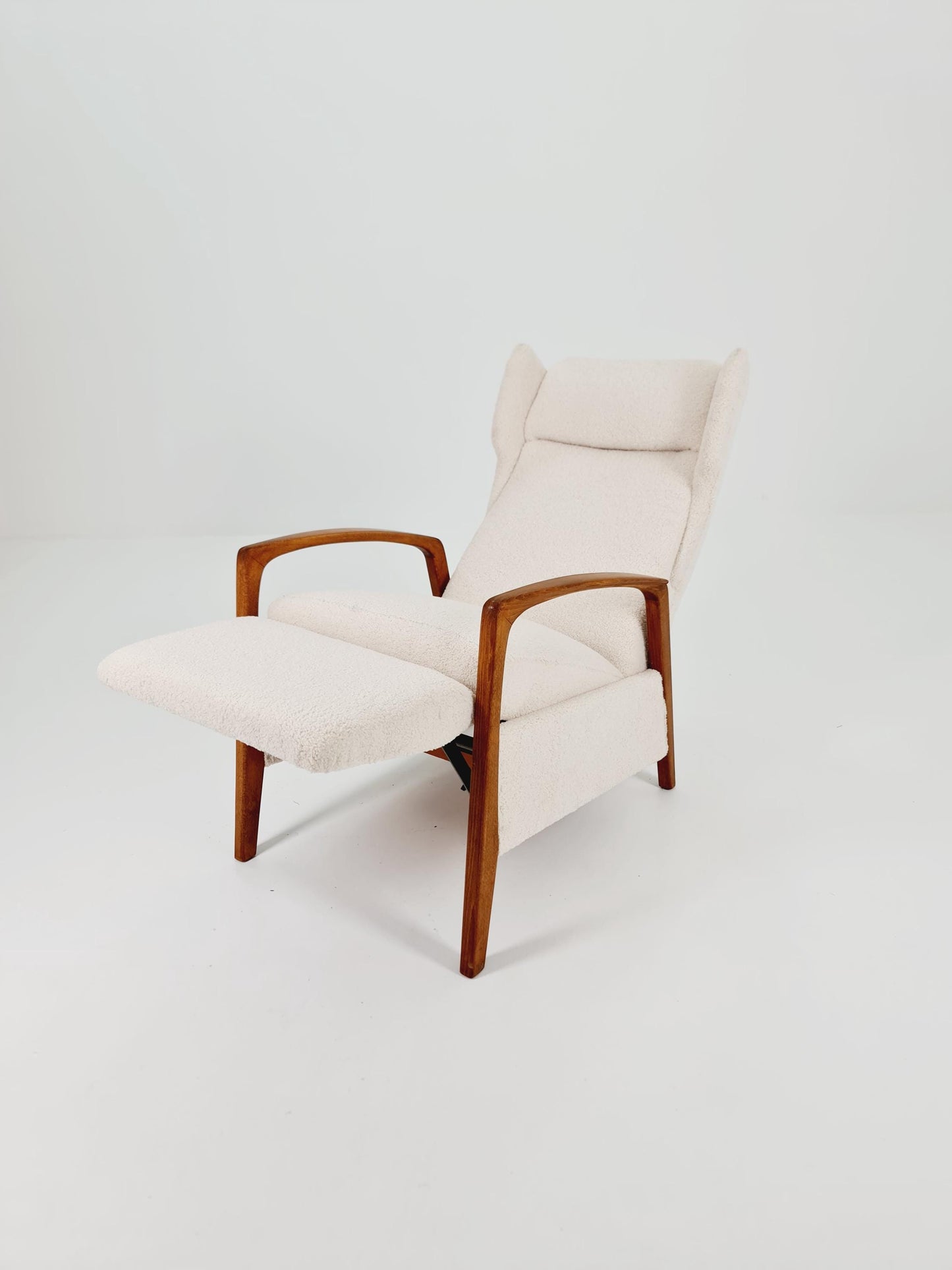 German Lounge Chair with foot Rest , 1940s