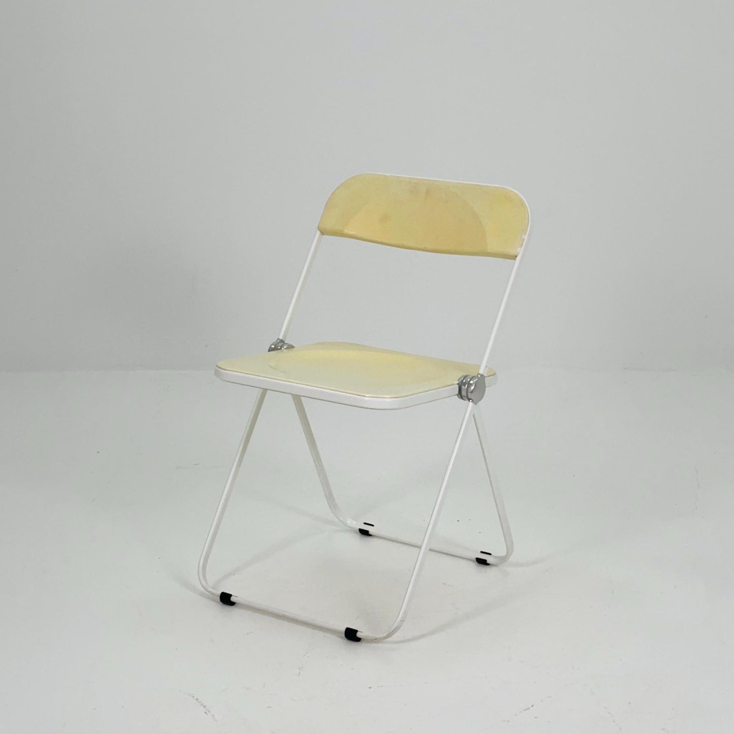 1 of 8 Mid century Italian Plia Folding cream white Chair by Giancarlo Piretti for Castelli, 1970s