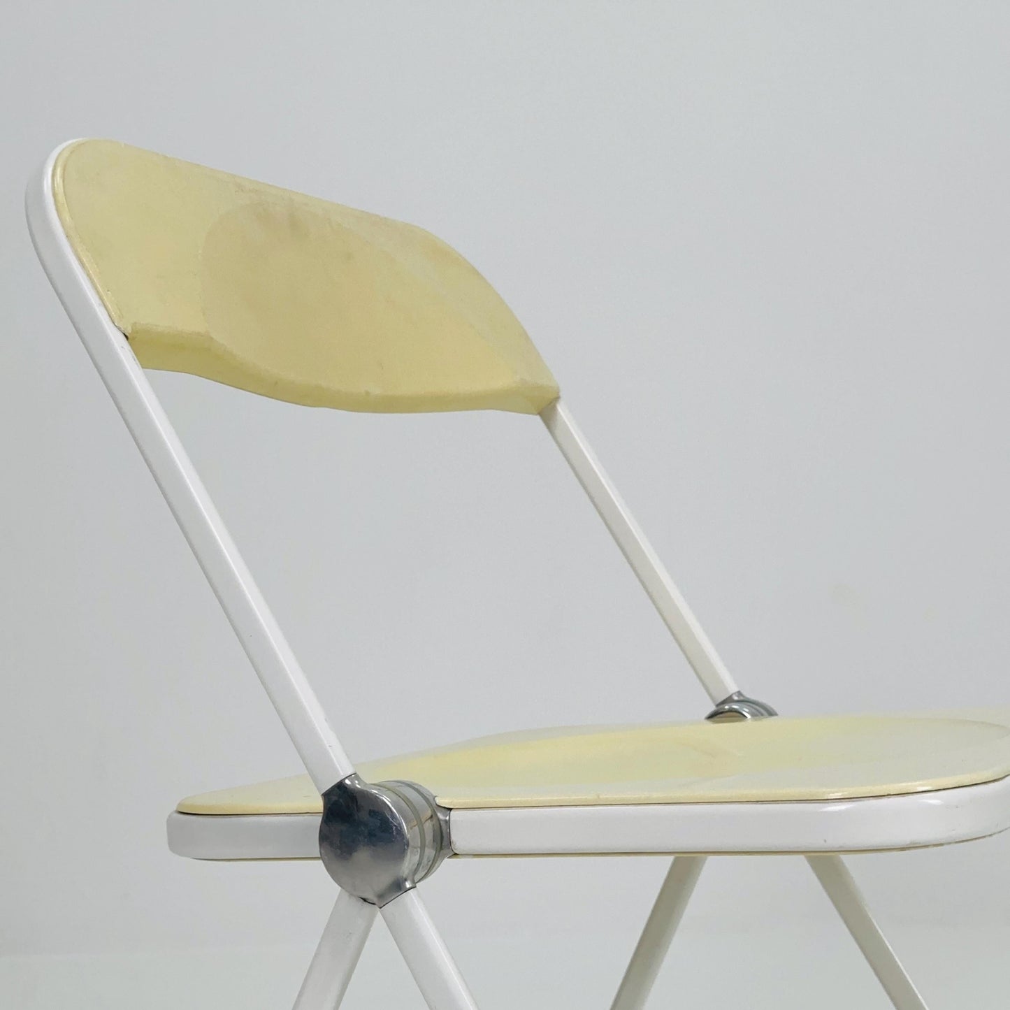 1 of 8 Mid century Italian Plia Folding cream white Chair by Giancarlo Piretti for Castelli, 1970s