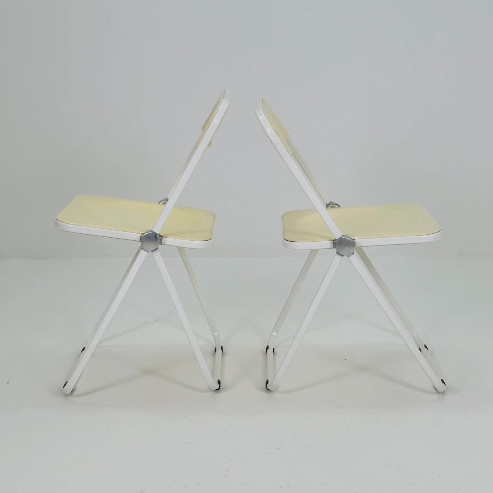 Set of 2 Mid century Italian Plia Folding cream white Chair by Giancarlo Piretti for Castelli, 1970s