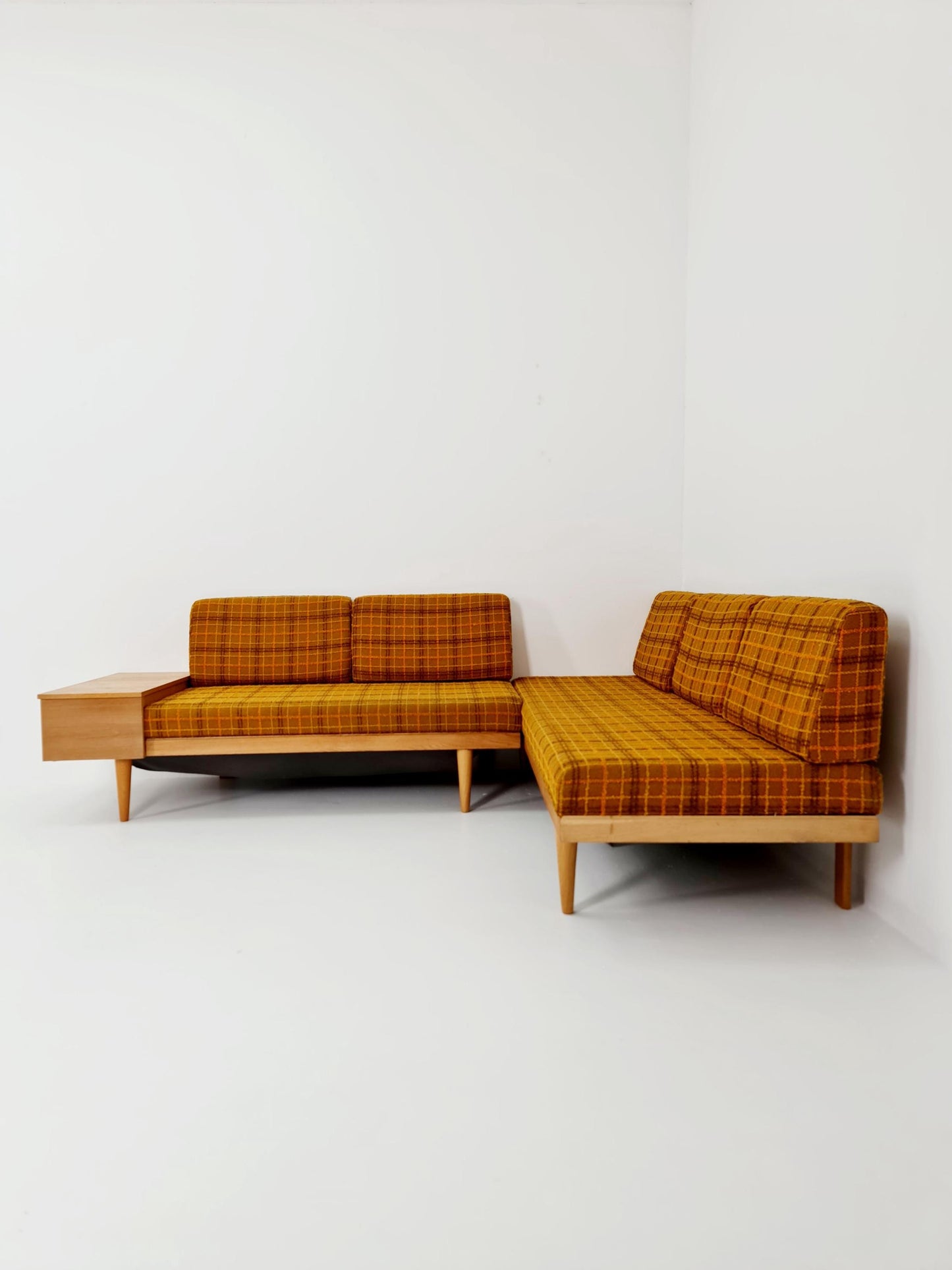 Rare Midcentury Swan Daybed Oak wood , with storage place By Haldor Vik and Ingmar Relling for Ekornes , 1950s