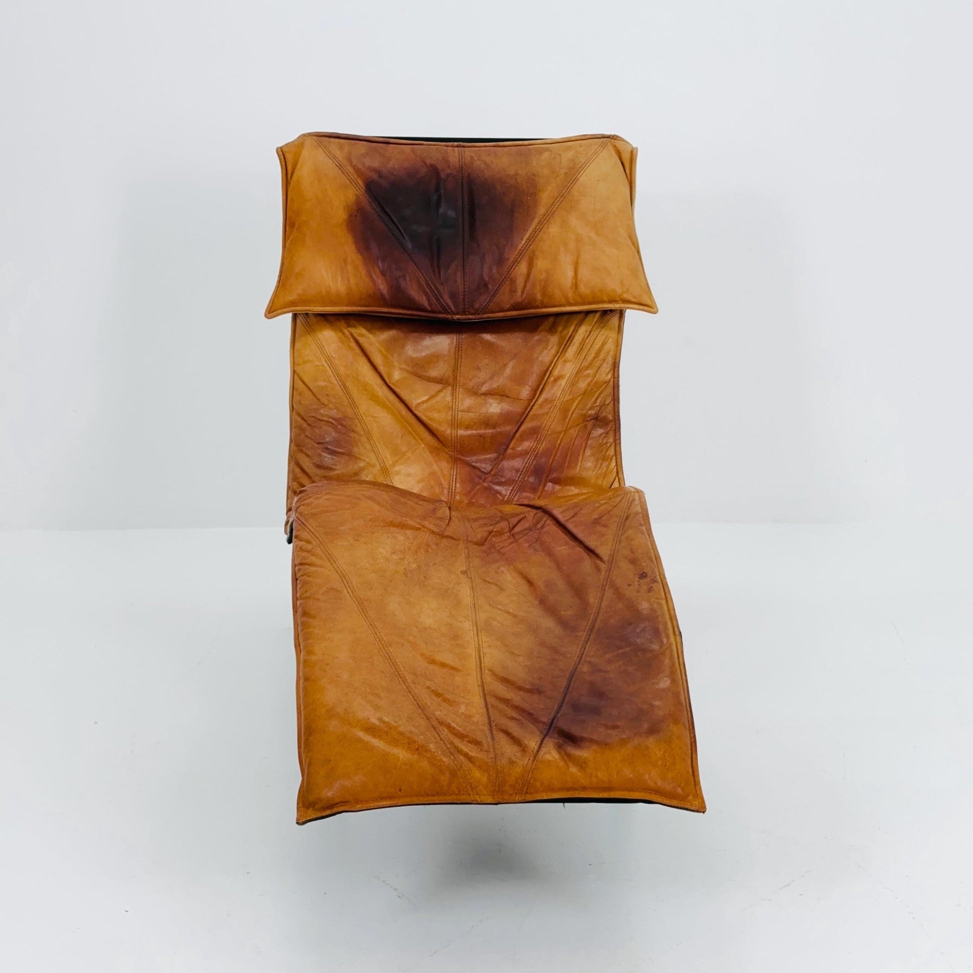 Mid century scandinavian Skye lounge chair by Tord BJORKLUND for Ikea in cognac leather 1970s