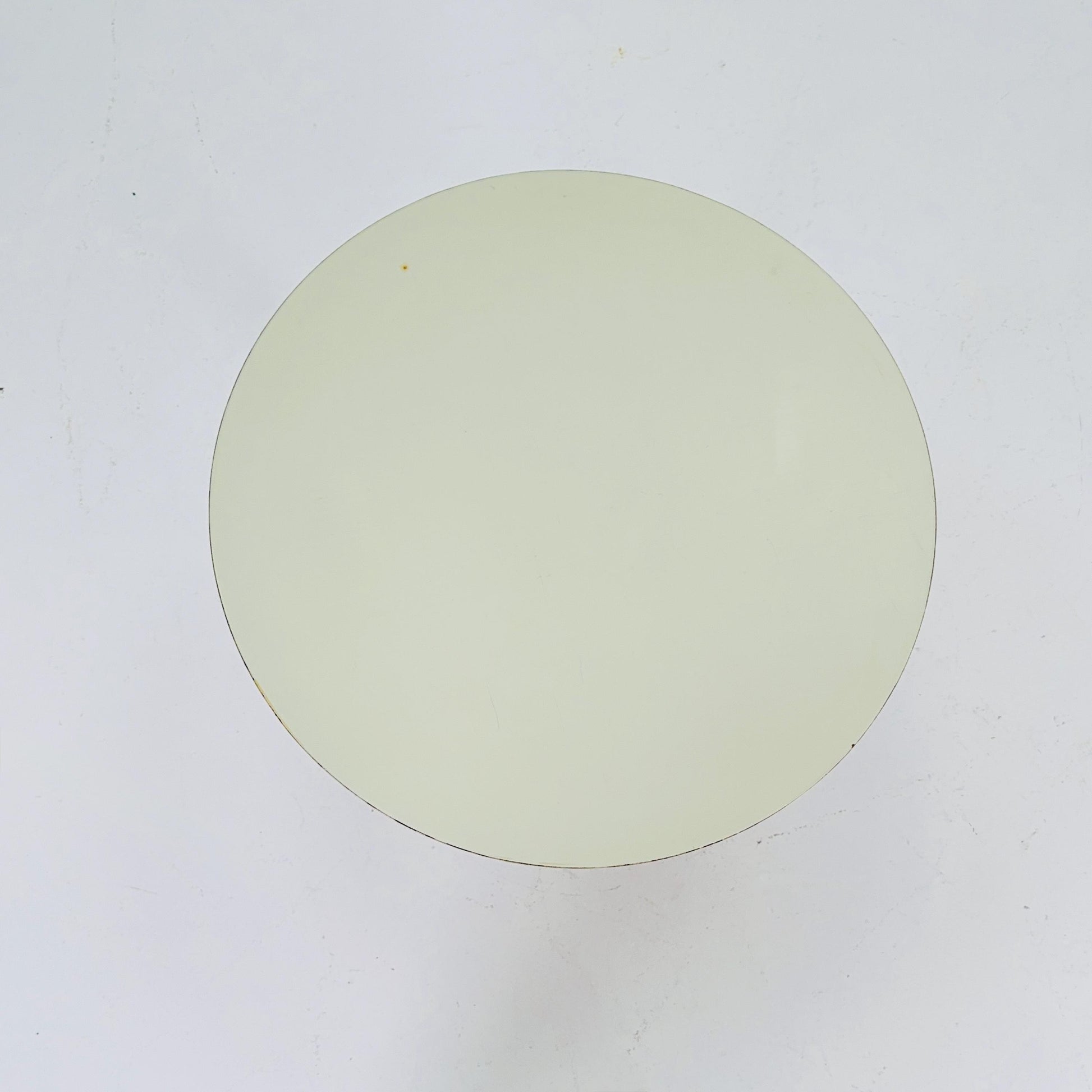 mid century Early Tulip Side Table by Eero Saarinen for Knoll International – White – 1970