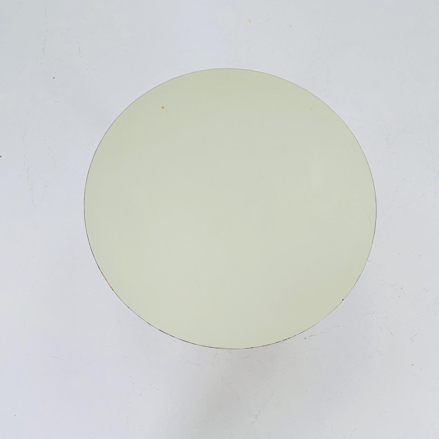 mid century Early Tulip Side Table by Eero Saarinen for Knoll International – White – 1970