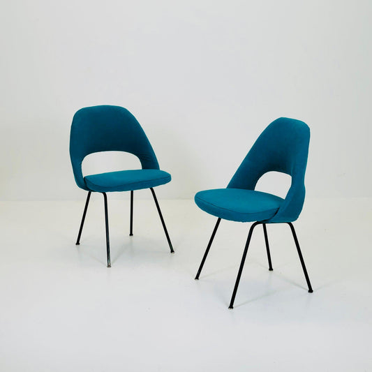 Set of 2 Mid century Dining Chairs Modell 72 by Eero Saarinen for Knoll International 1960s