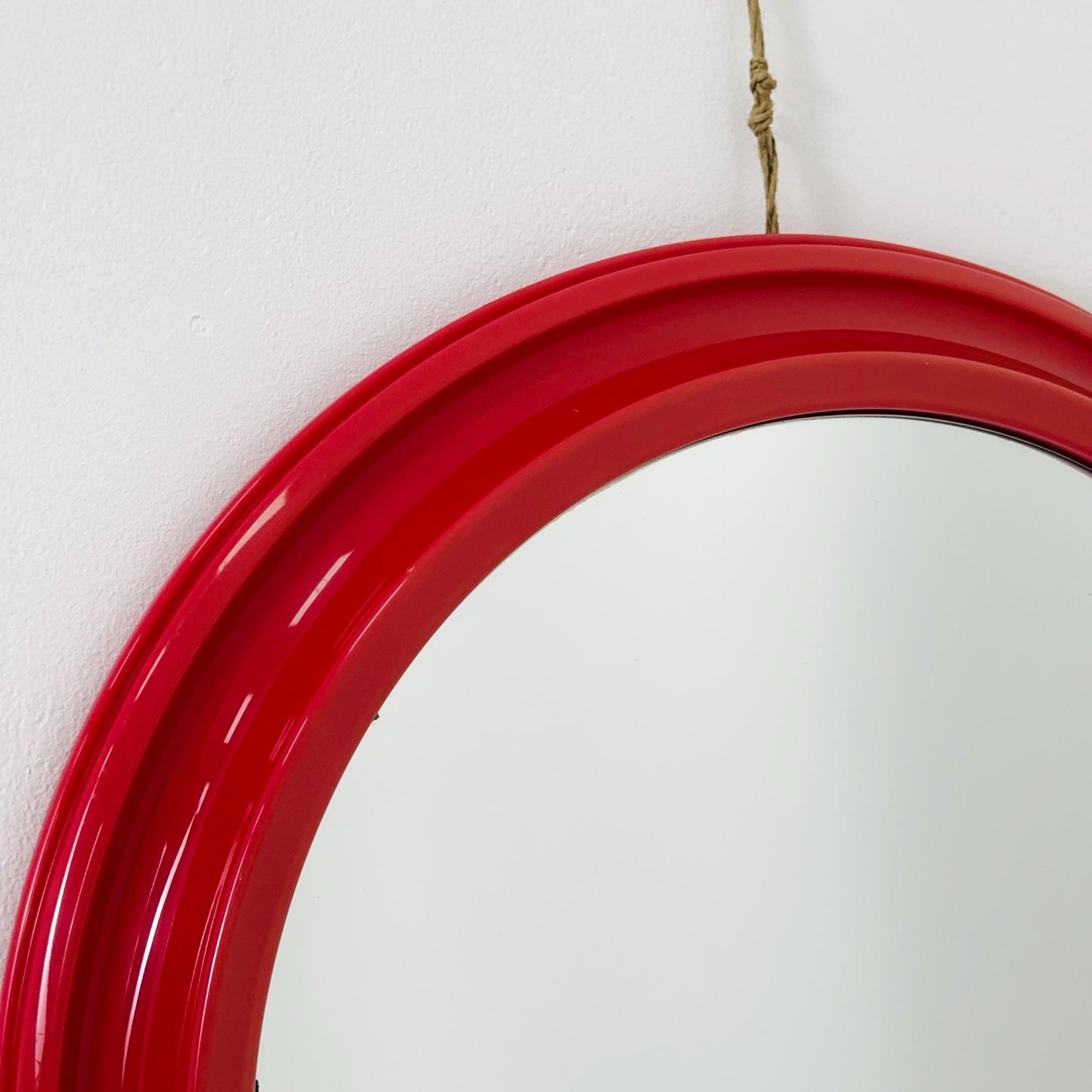 Mid-Century Space Age Red Round Wall Mirror | Italy 1980s