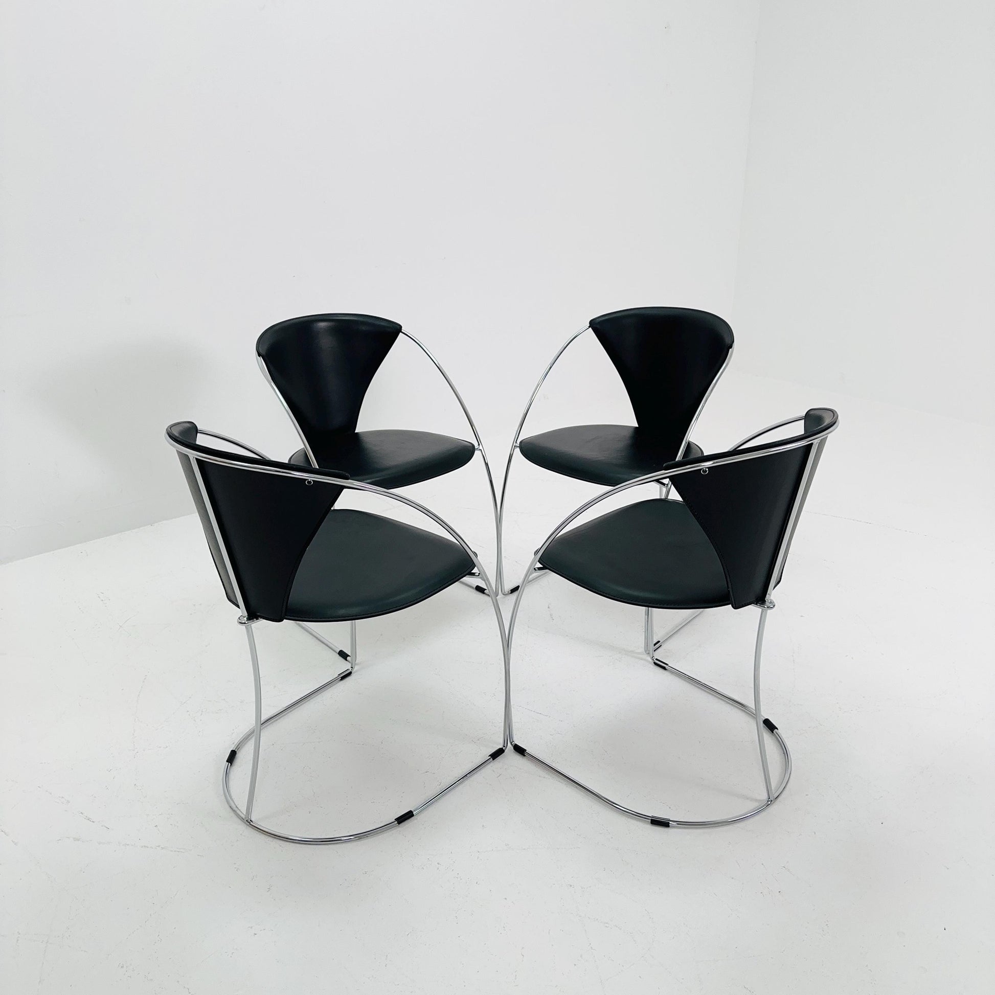 Set of 4 Mid-Century Modern Dining Armchairs by Arrben | Model Linda, Black Leather & Chrome, Italy 1980s