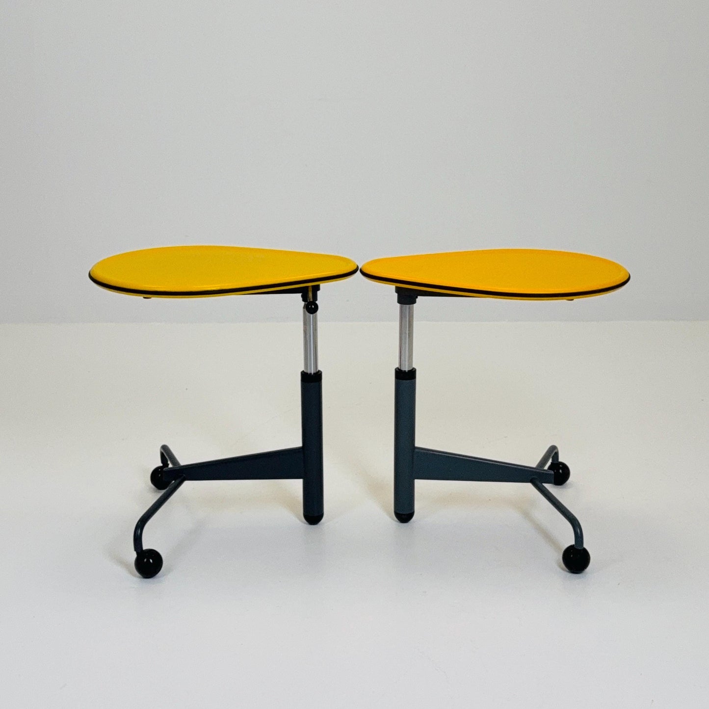 1 of 2 Mid century Adjustable side table “Kick” by Toshiyuki Kita for Cassina Italy 1980s