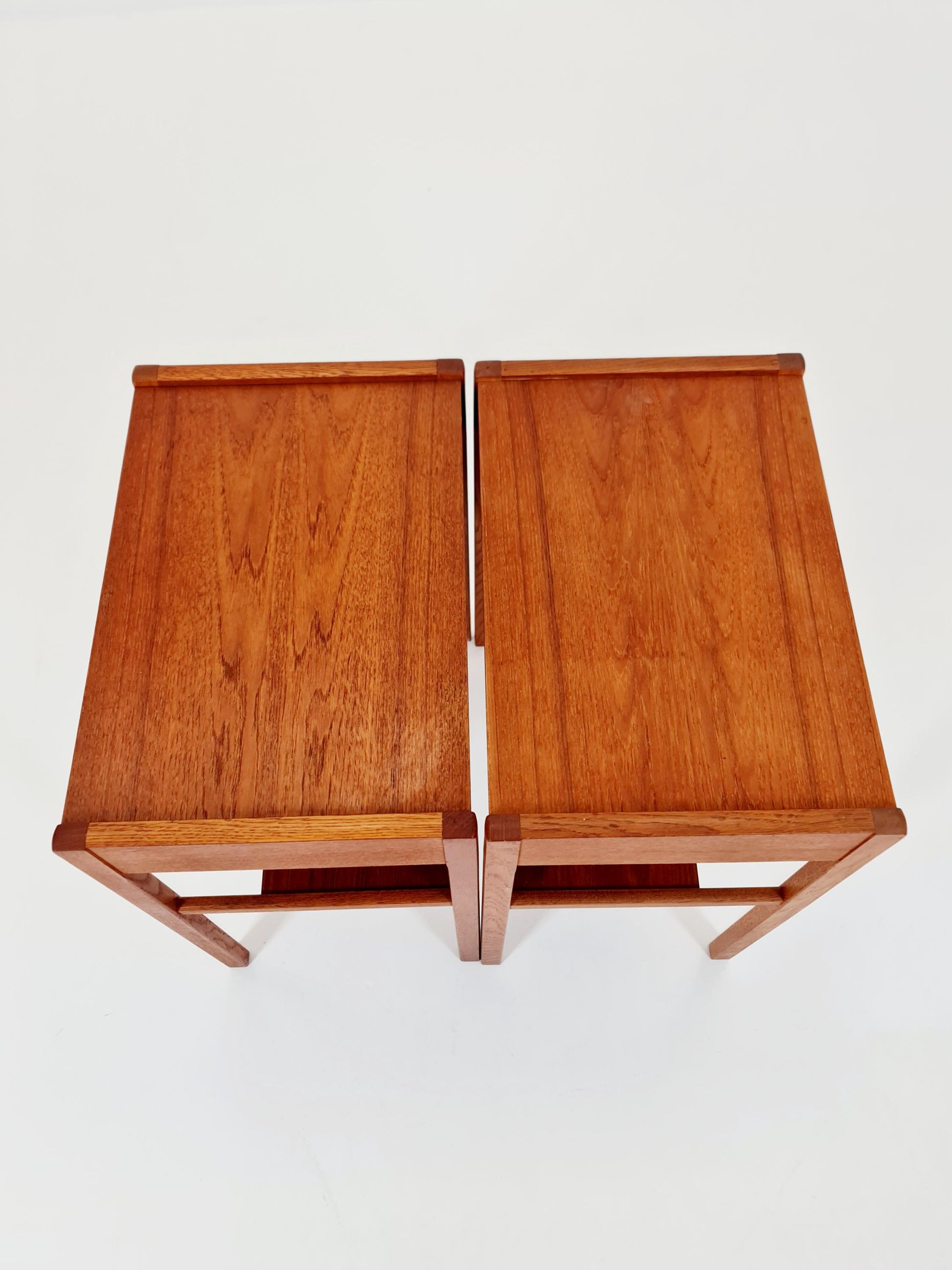 Pair of Swedish Midcentury Teak Vintage Side table/ Bedside table/ Night stand by AB Bjärni Bjärnum 1960s