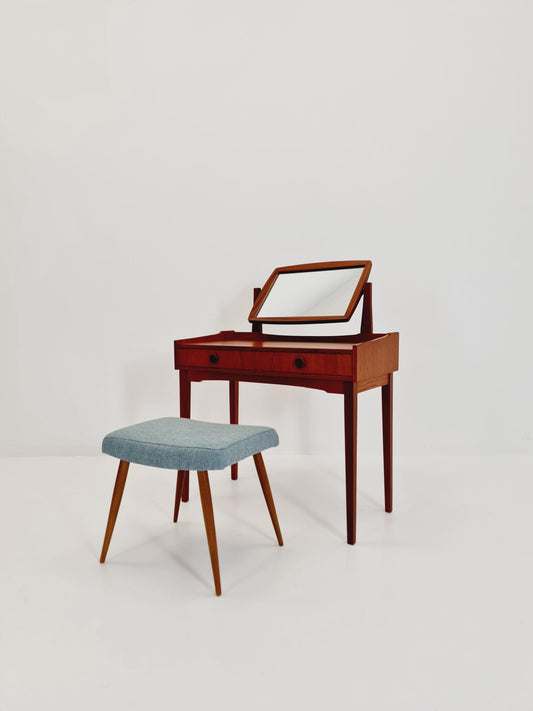 Mid Century Modern Danish Teak vanity table/ make up table by Fröseke for AB nybrofabriken, 1960s
