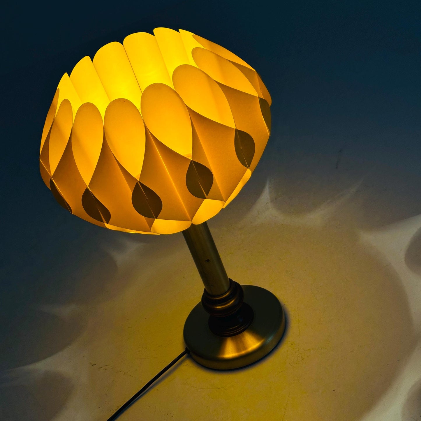 Mid-Century Zicoli Table Lamp – Yellow Sculptural Shade & Brass Base, 1960s