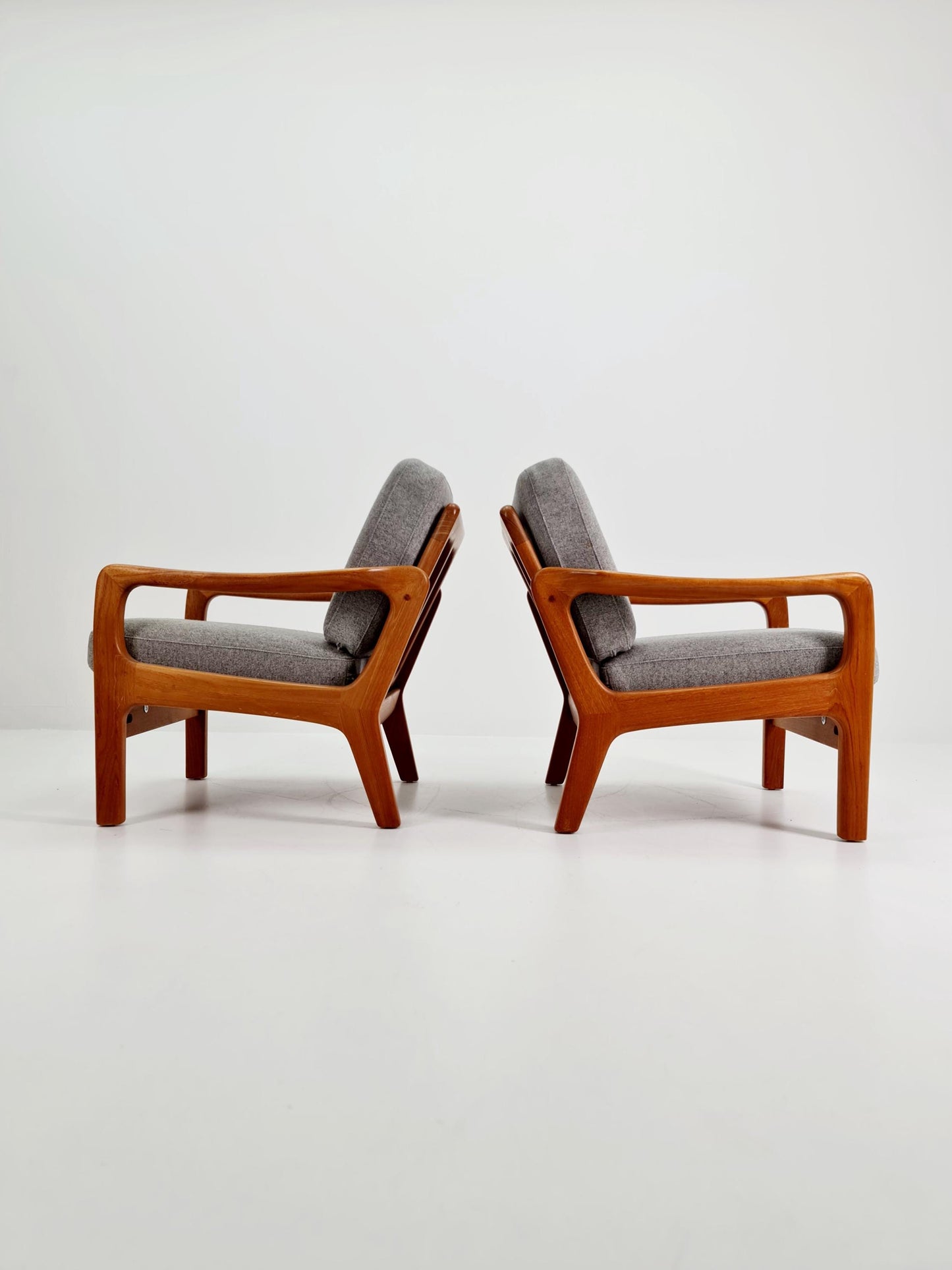 Mid century Danish easy lounge chairs by Juul Kristensen , 1970s, Set of 2