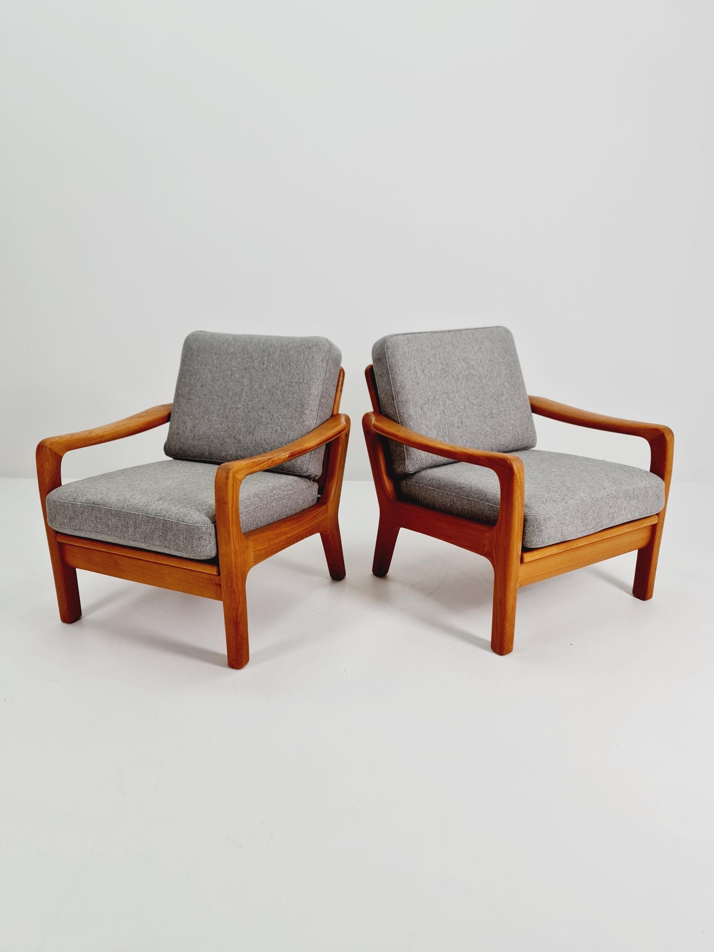 Mid century Danish easy lounge chairs by Juul Kristensen , 1970s, Set of 2