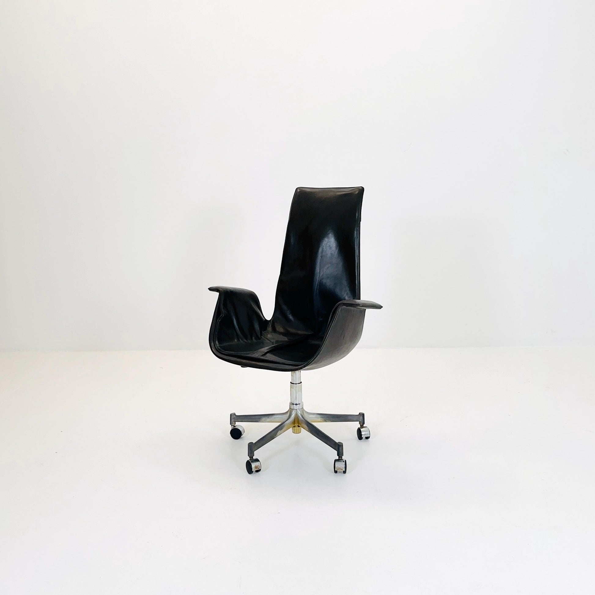 Mid centruy Tulip Desk Chair Modell 6725 by Preben Fabricius & Jørgen Kastholm – for Walter Knoll, 1960s by Kill