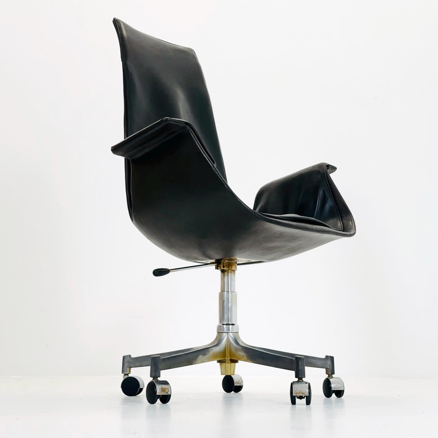 Mid centruy Tulip Desk Chair Modell 6725 by Preben Fabricius & Jørgen Kastholm – for Walter Knoll, 1960s by Kill