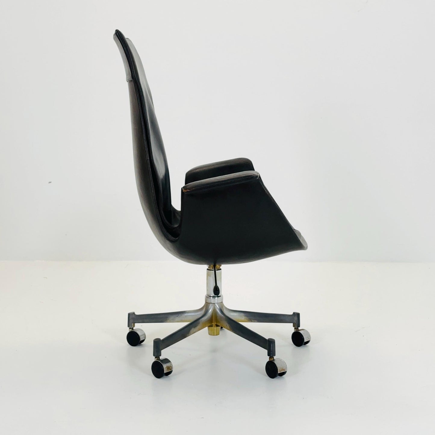 Mid centruy Tulip Desk Chair Modell 6725 by Preben Fabricius & Jørgen Kastholm – for Walter Knoll, 1960s by Kill