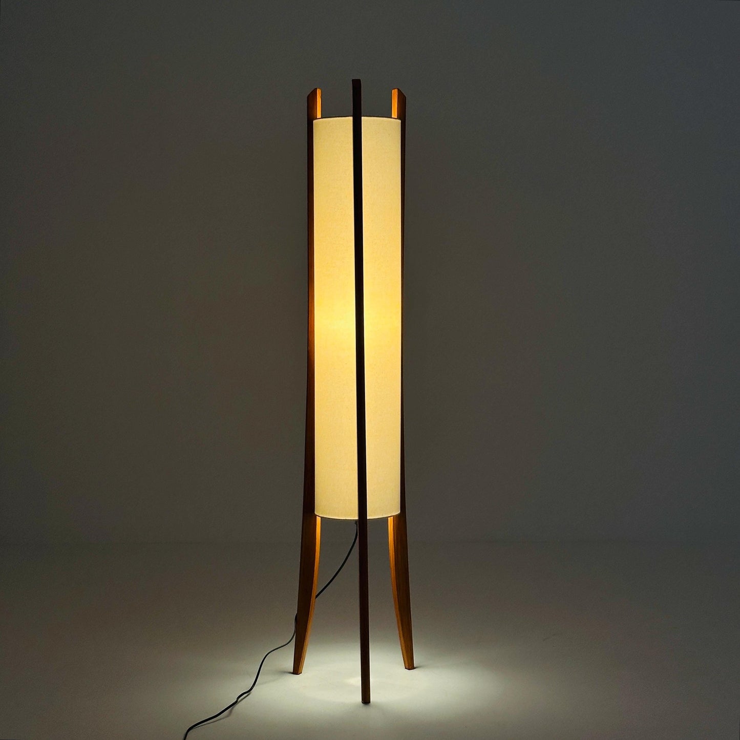 Mid-Century “Rumba” Tripod Floor Lamp by Helena Poch for Taller Uno – Spanish Modern Design, 1980s