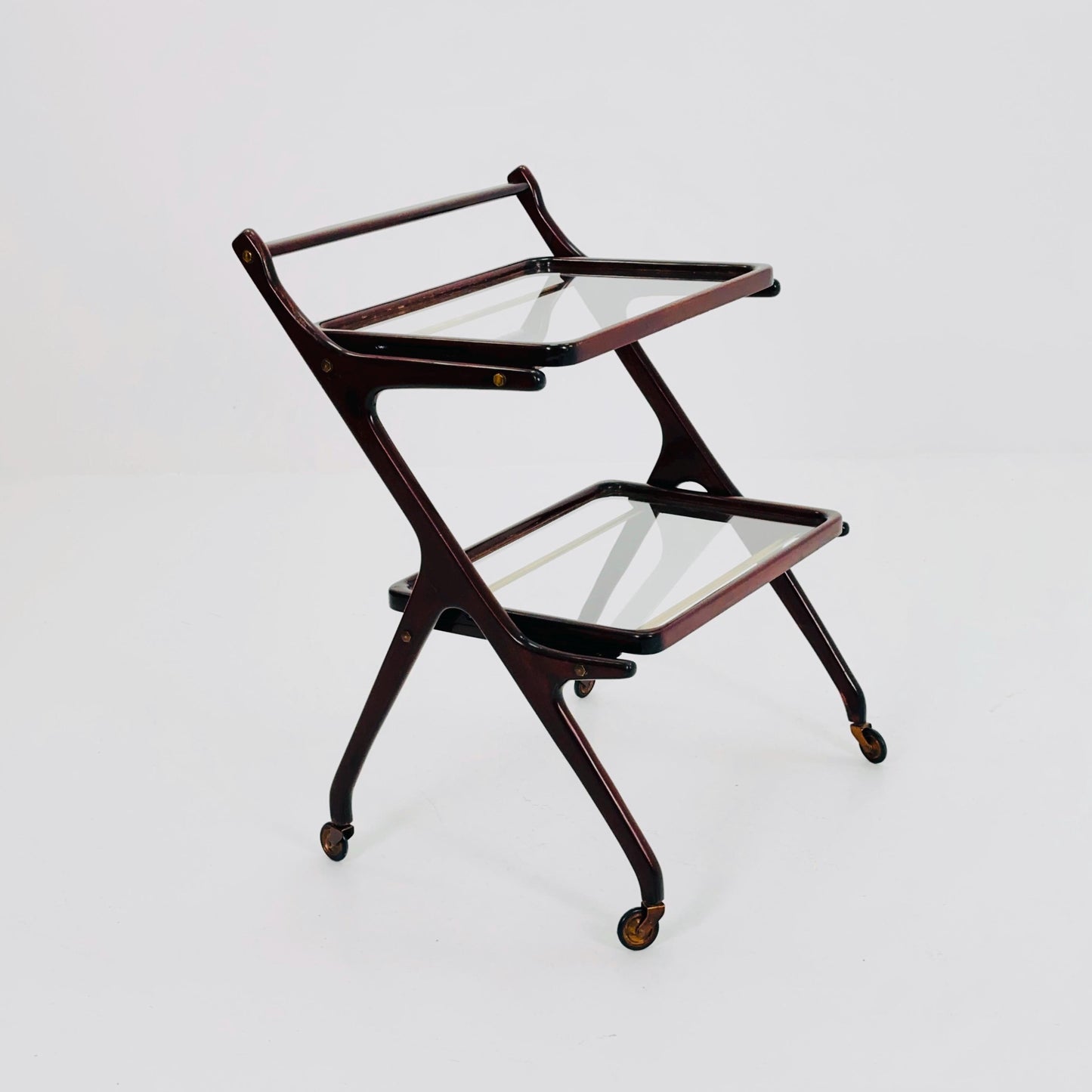 Mid-Century Italian Bar Cart by Cesare Lacca – Walnut & Brass Trolley with Removable Glass Trays, 1950s ltaly