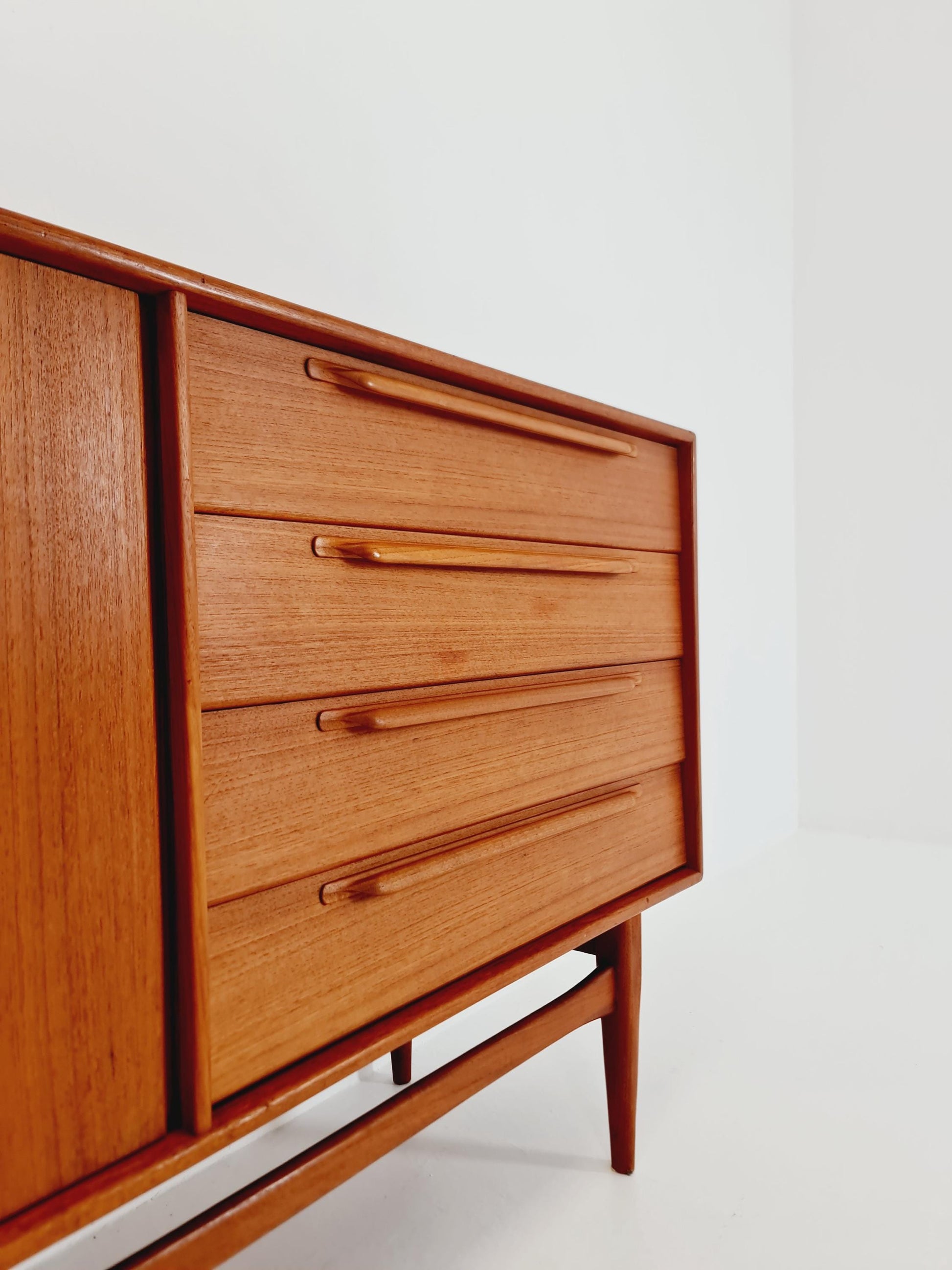 Mid-Century German vintage Sideboard by Heinrich Riestenpatt model RT 200 TYP , 1960s