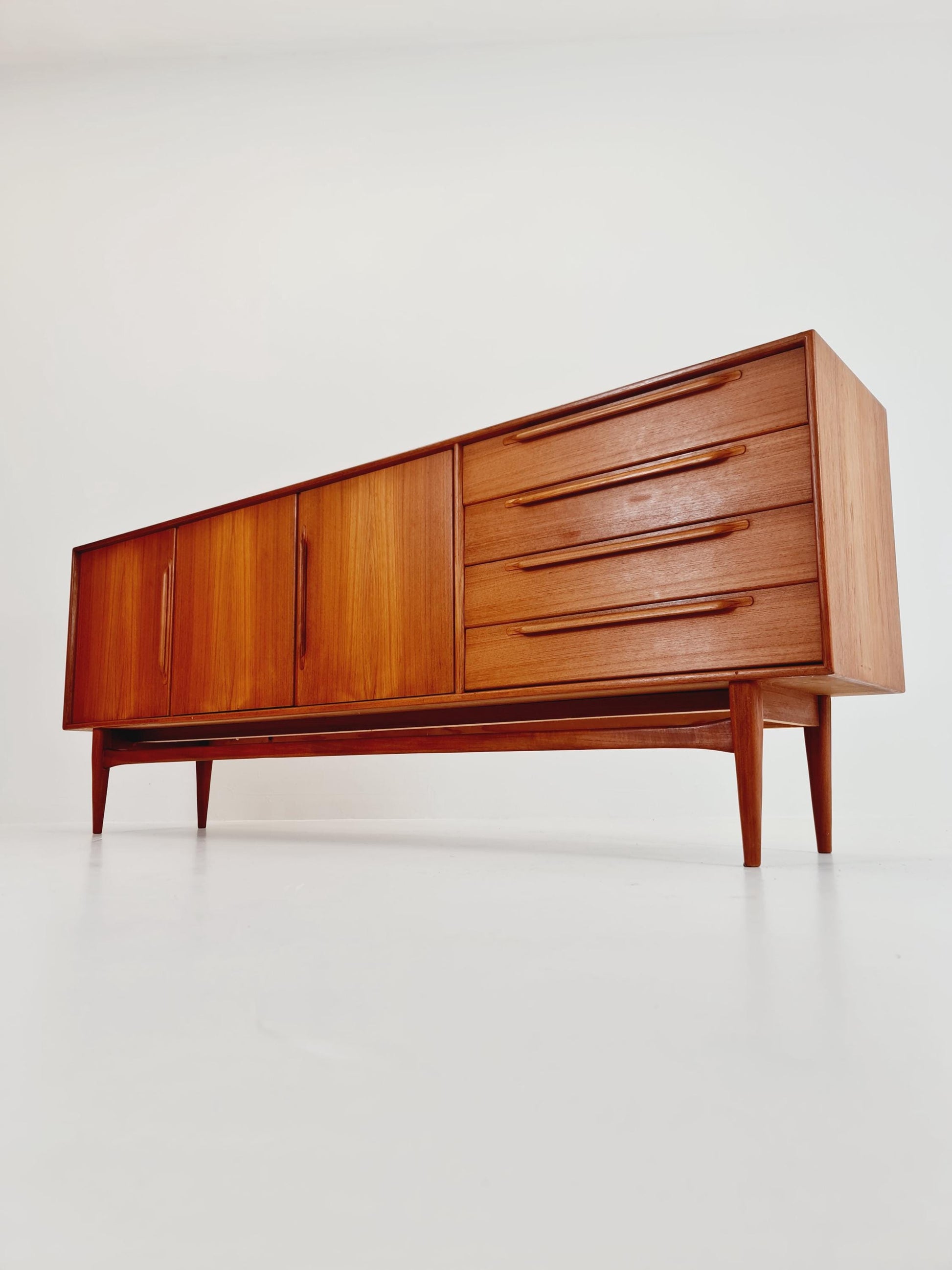 Mid-Century German vintage Sideboard by Heinrich Riestenpatt model RT 200 TYP , 1960s