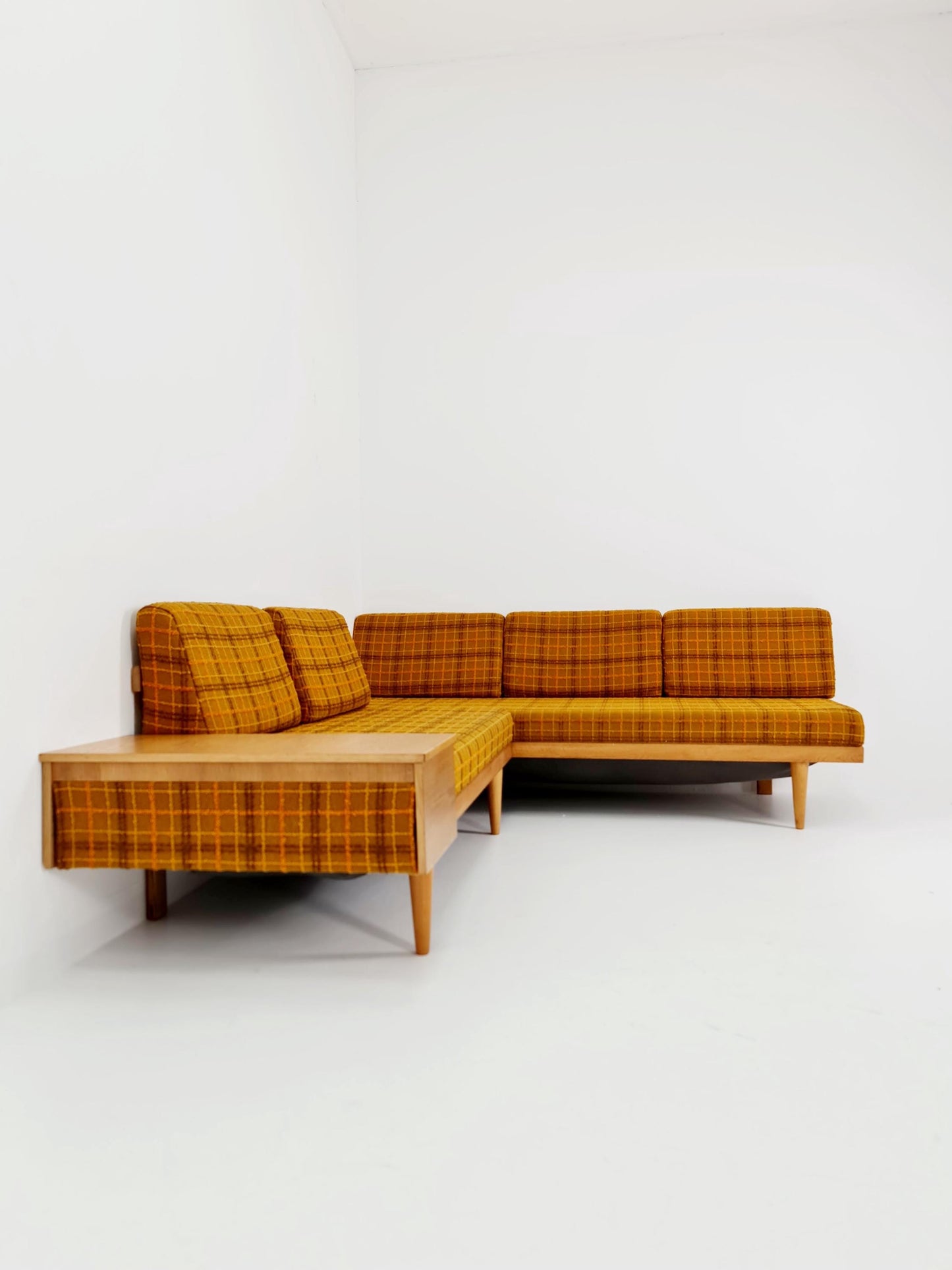 Rare Midcentury Swan Daybed Oak wood , with storage place By Haldor Vik and Ingmar Relling for Ekornes , 1950s