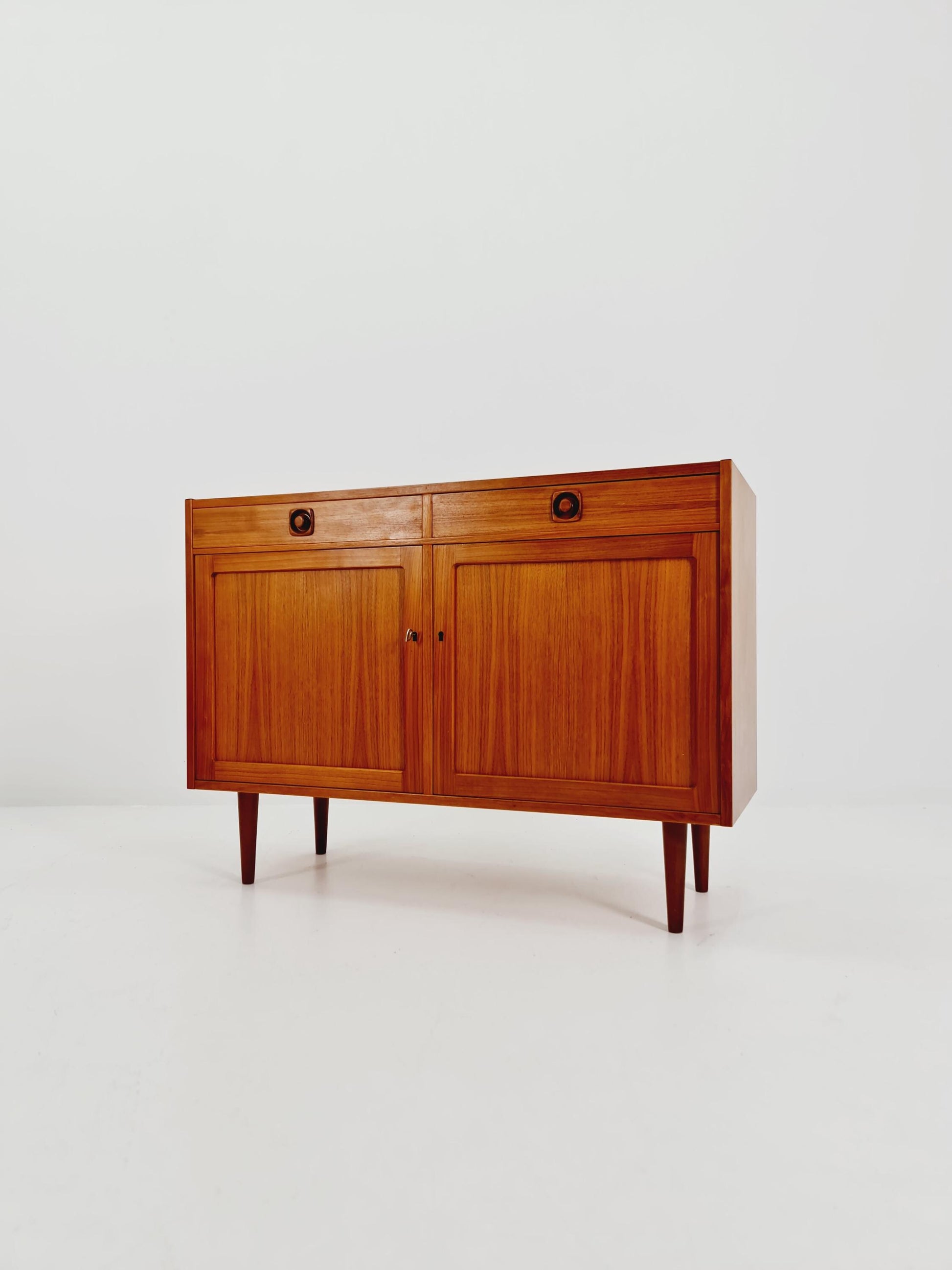 Mid Century Modern Swedish walnut sideboard by B. Fridhagen for Bodafors, 1964
