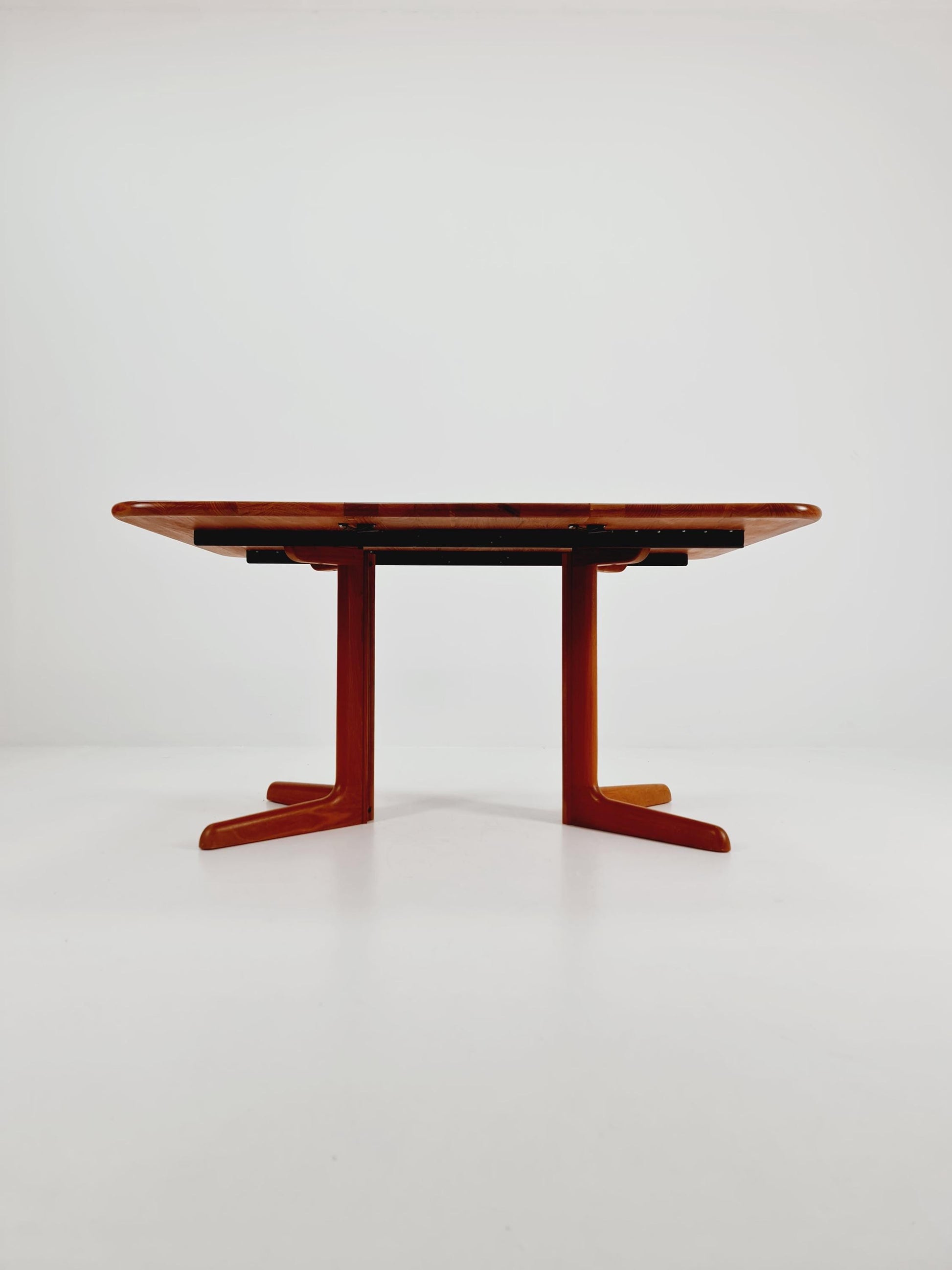 Mid century extendable Danish Modern Solid Teak dining table by Gudme Möbelfabrik ,1970s
