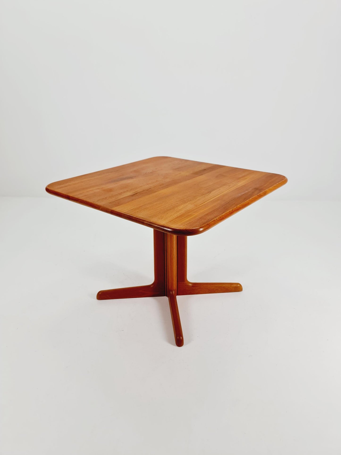 Mid century extendable Danish Modern Solid Teak dining table by Gudme Möbelfabrik ,1970s