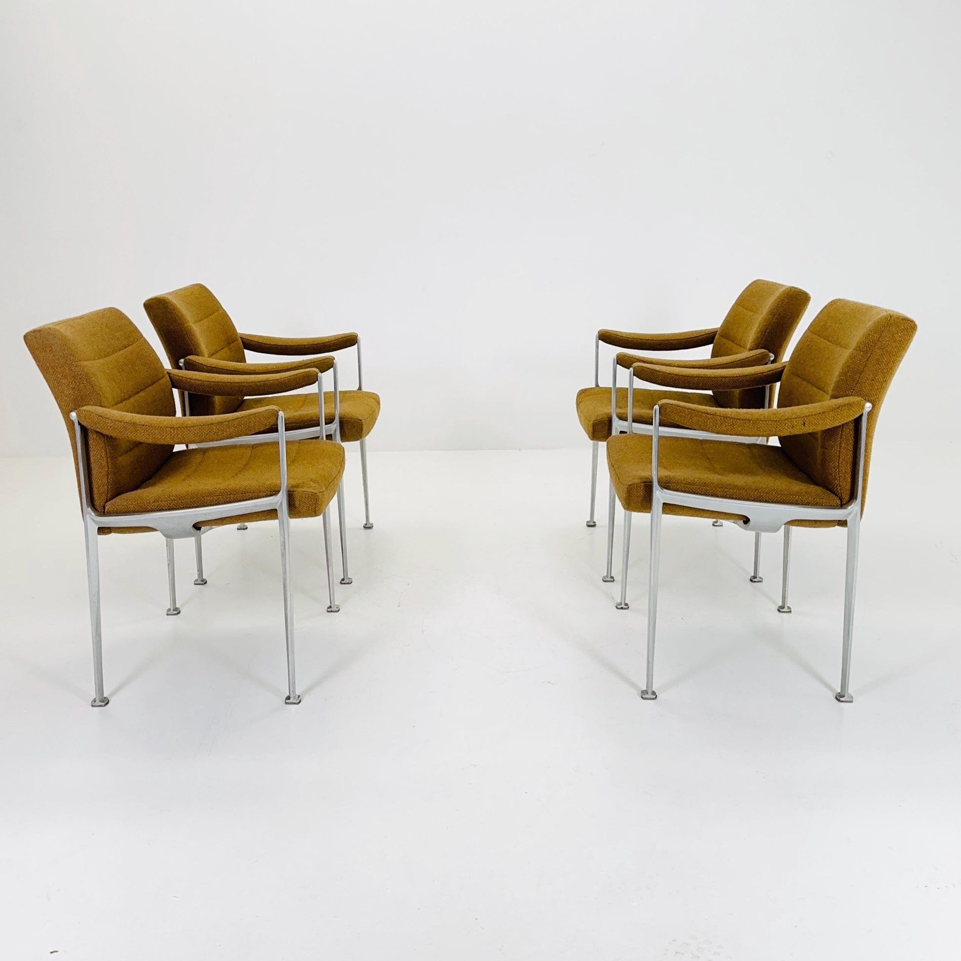 Set of 4 Mid-Century Bauhaus Armchairs by Miller Borgsen for Röder & Sons – 1960s Germany