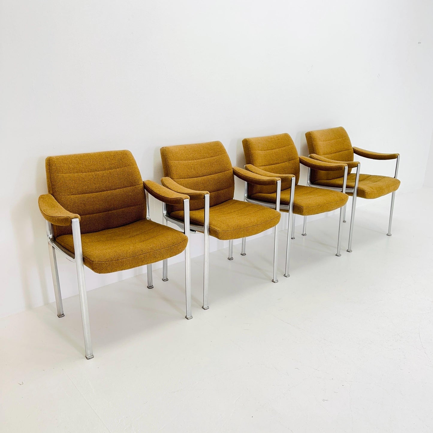 Set of 4 Mid-Century Bauhaus Armchairs by Miller Borgsen for Röder & Sons – 1960s Germany
