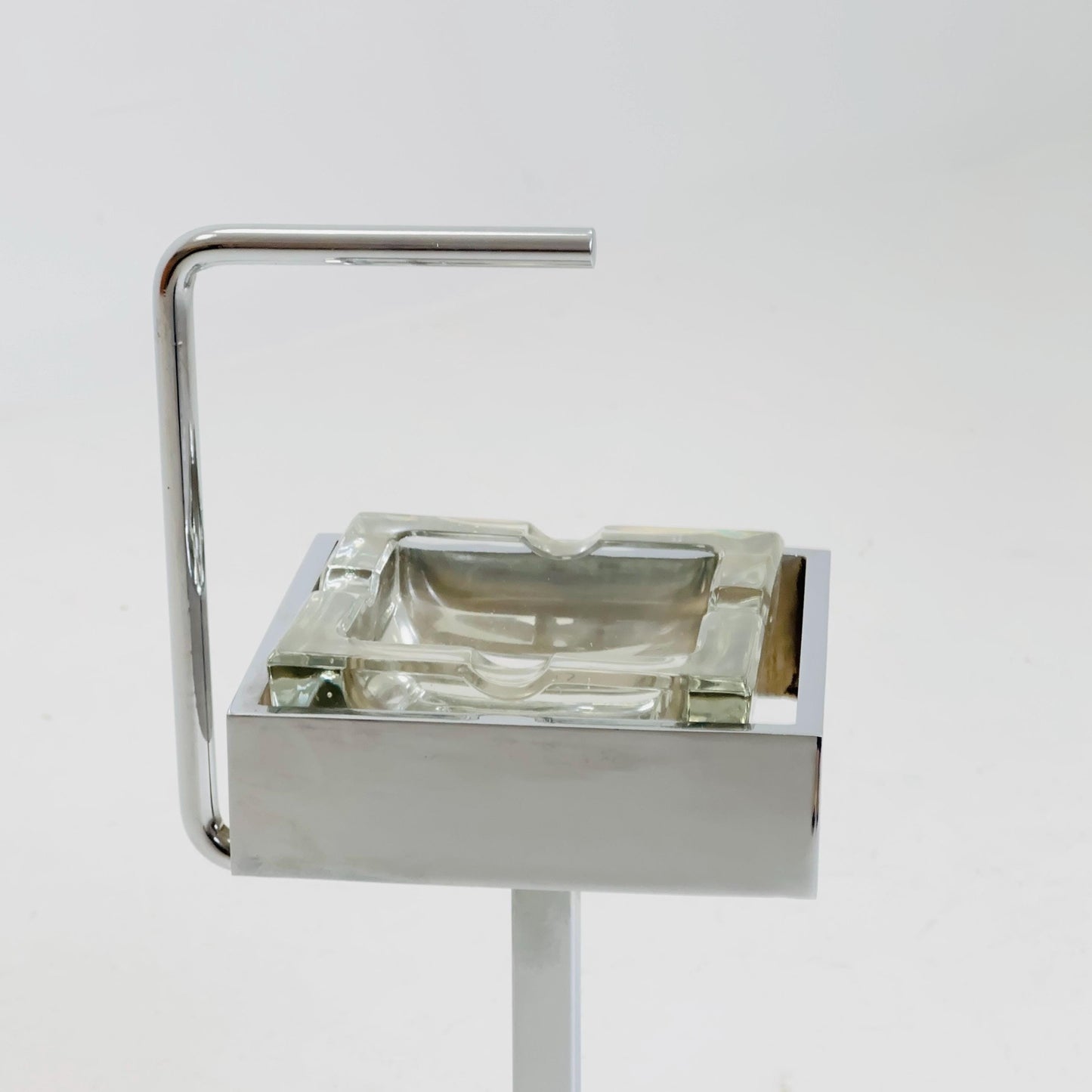 Mid-Century Bauhaus Glass & Chrome Stand Ashtray – Germany 1980s