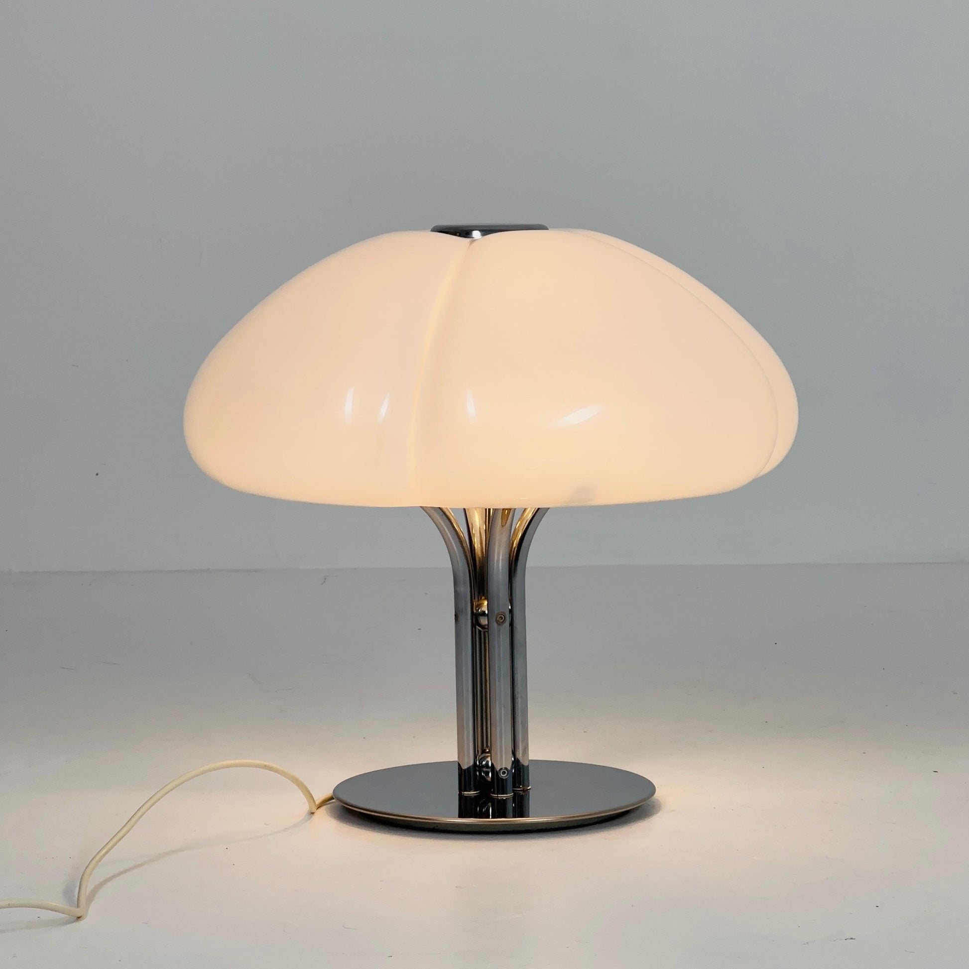 Mid Century “Quadrifoglio” Desk Lamp by Ufficio Progetti for Guzzini, Italy 1970s
