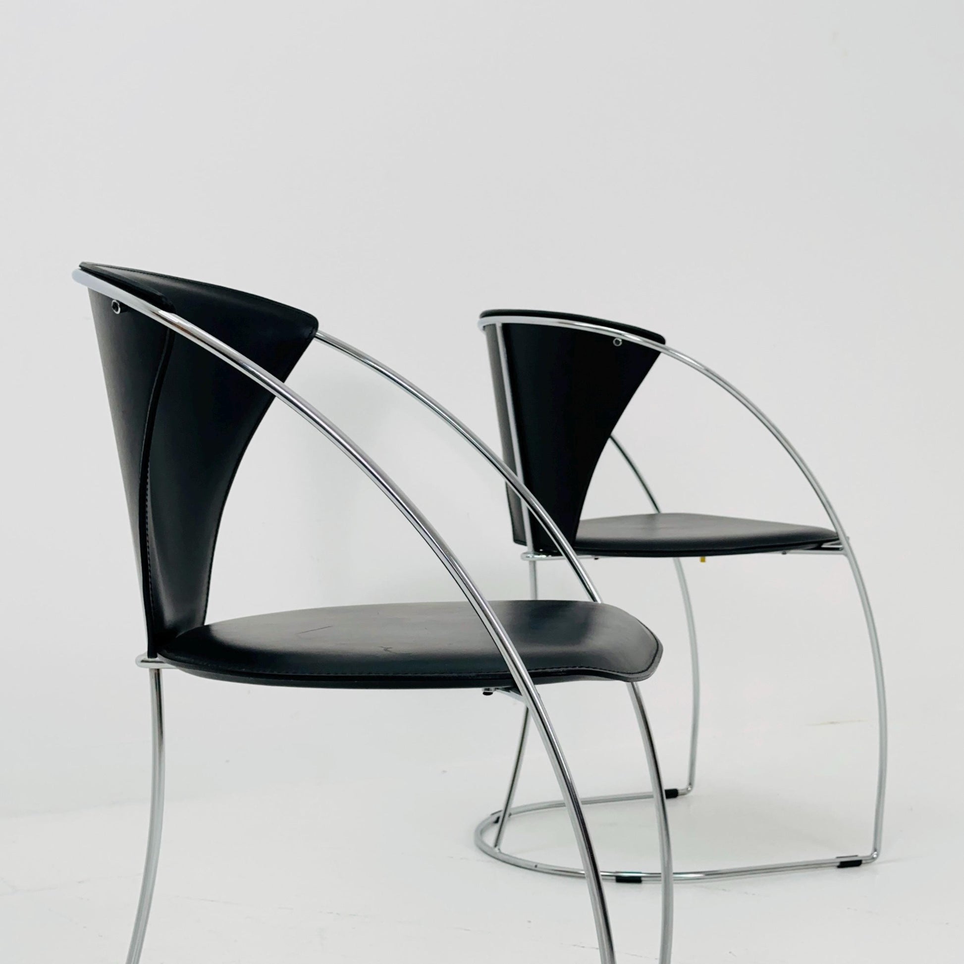 Set of 4 Mid-Century Modern Dining Armchairs by Arrben | Model Linda, Black Leather & Chrome, Italy 1980s