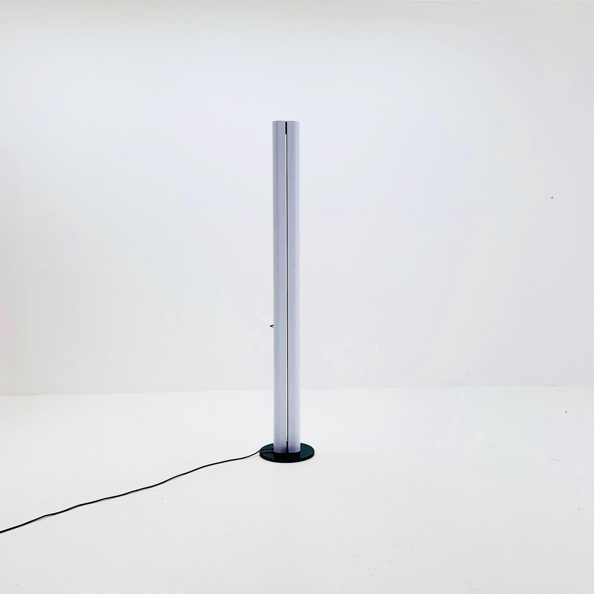 Mid-Century Megaron Floor Lamp by Gianfranco Frattini for Artemide | Italian Design Classic, 1990s