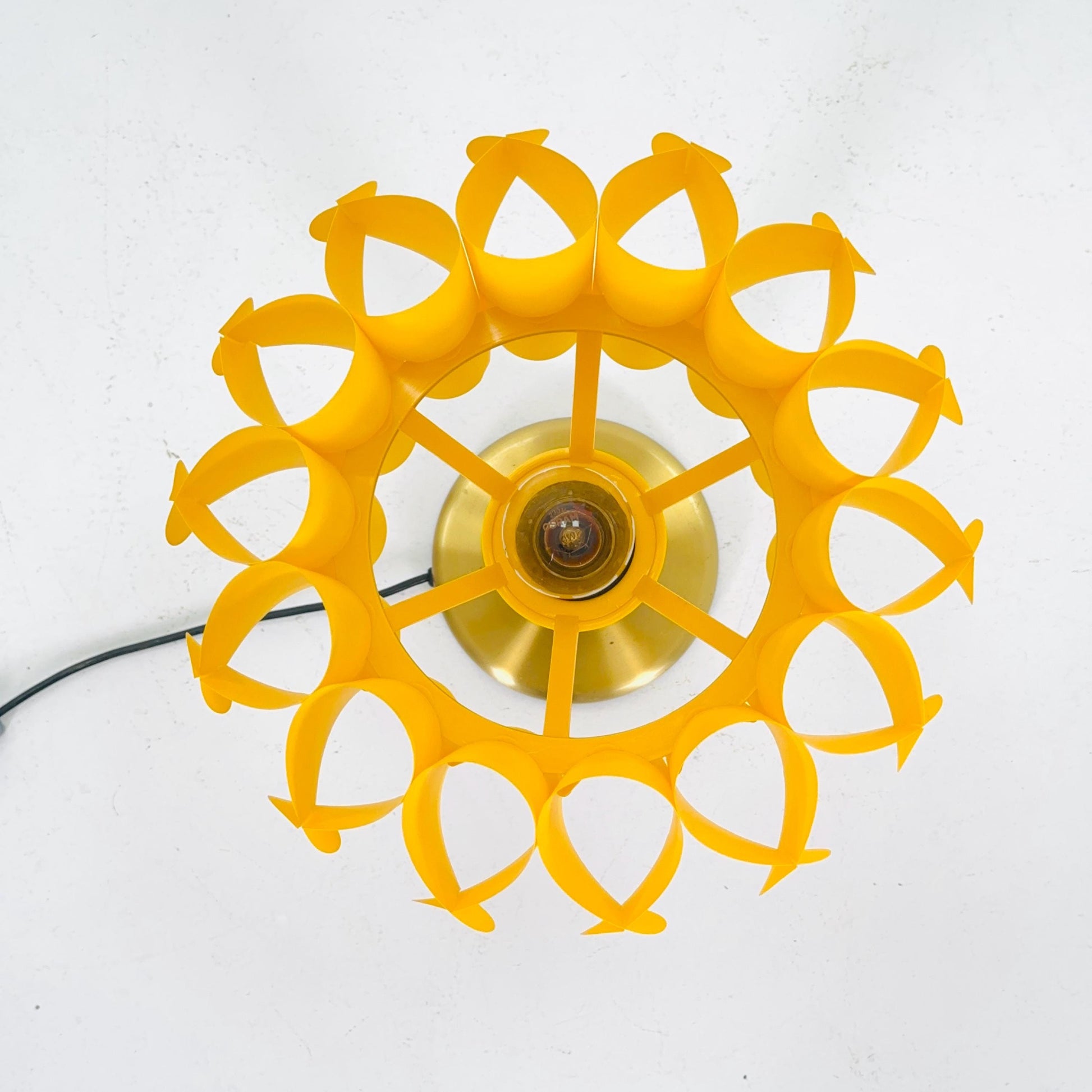Mid-Century Zicoli Table Lamp – Yellow Sculptural Shade & Brass Base, 1960s