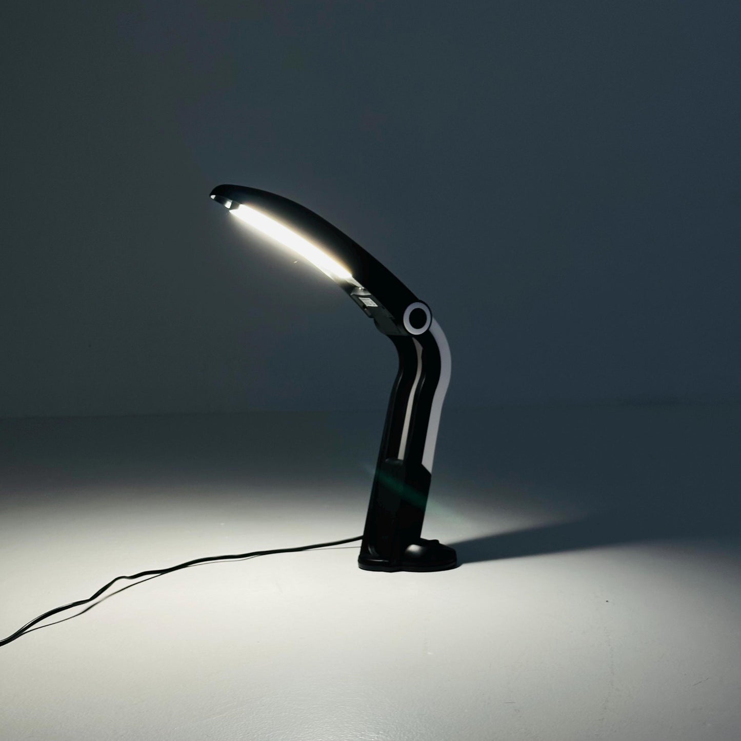Mid century Spaceage H.T. Huang Toucan Lamp Table Black White version by Huanglite 1980s