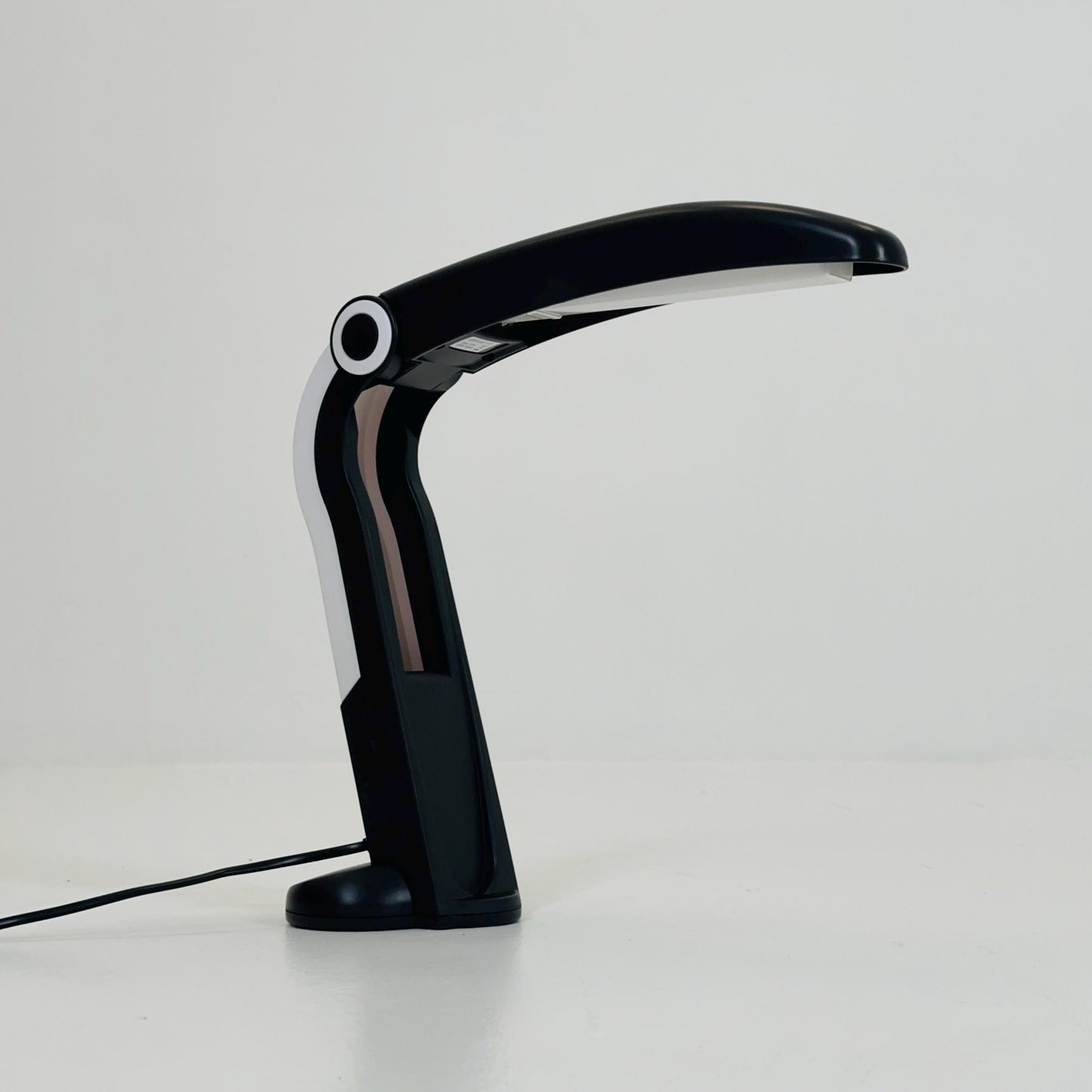 Mid century Spaceage H.T. Huang Toucan Lamp Table Black White version by Huanglite 1980s