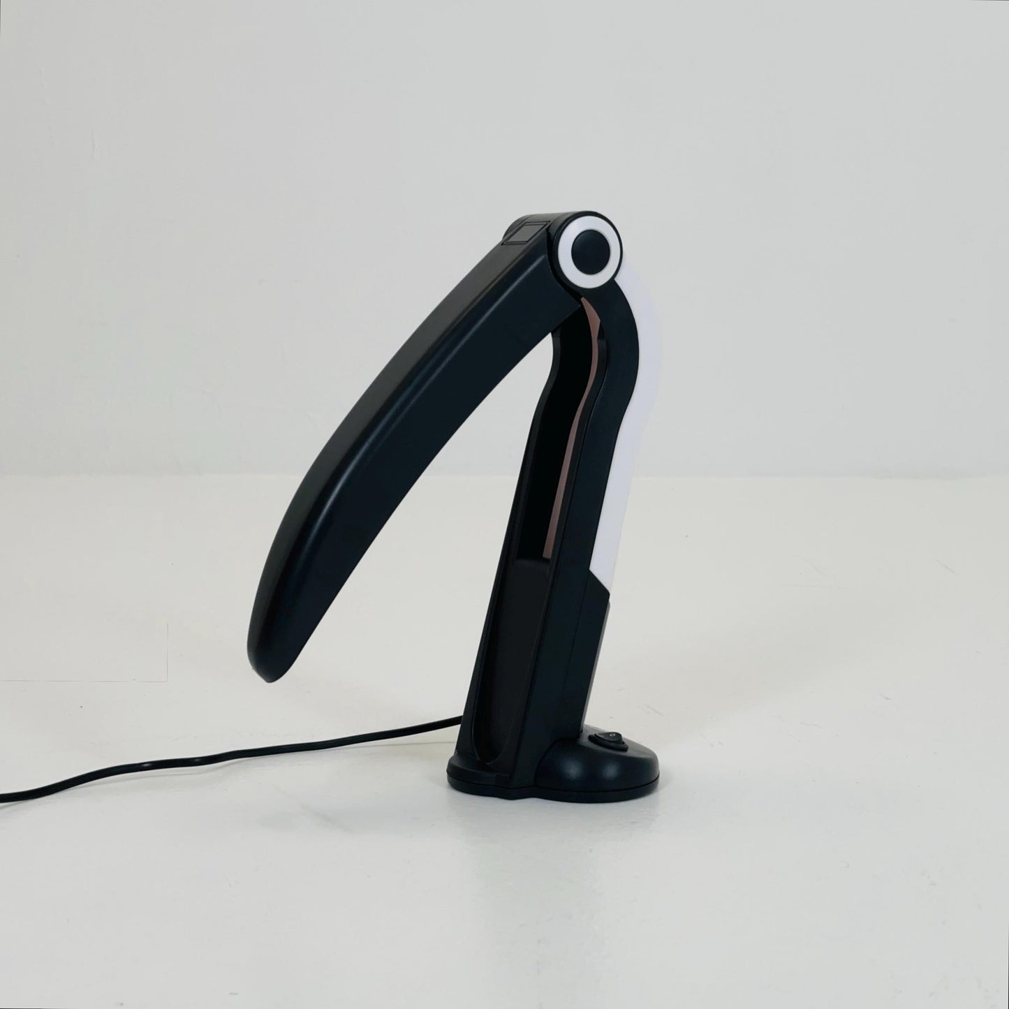 Mid century Spaceage H.T. Huang Toucan Lamp Table Black White version by Huanglite 1980s